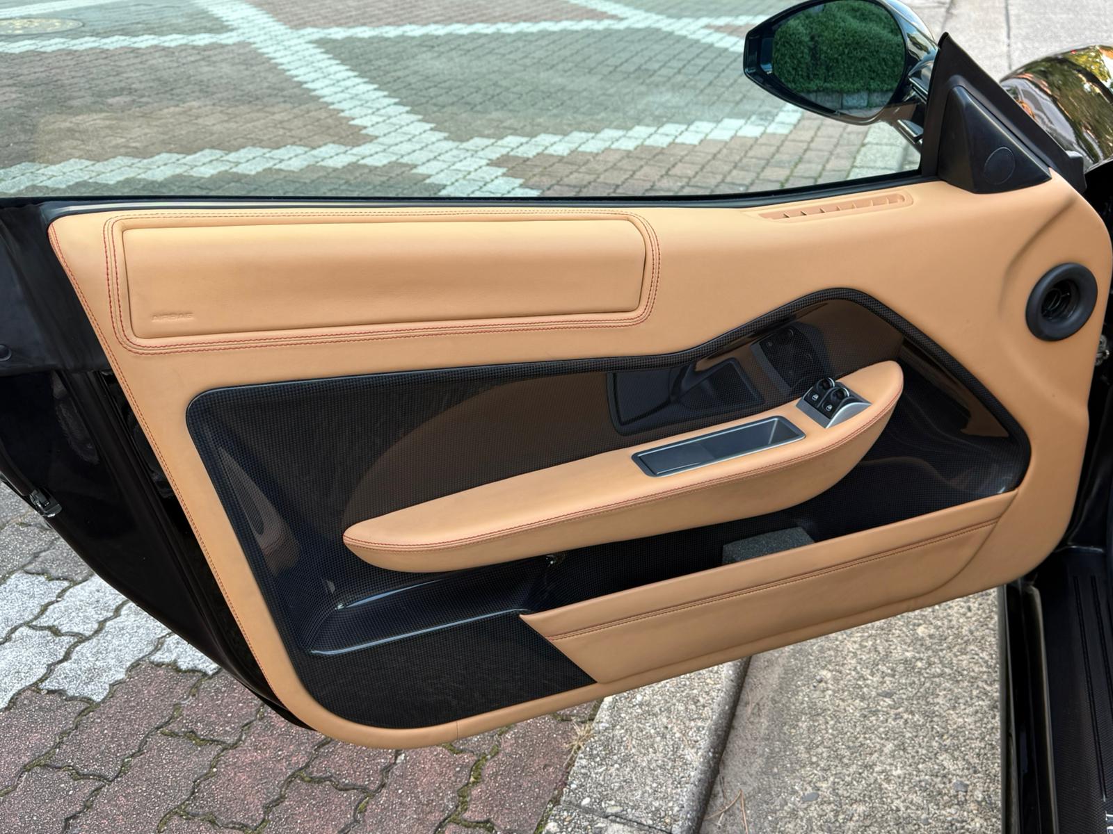 Ferrari 599 GTB Fiorano (photo: 8)