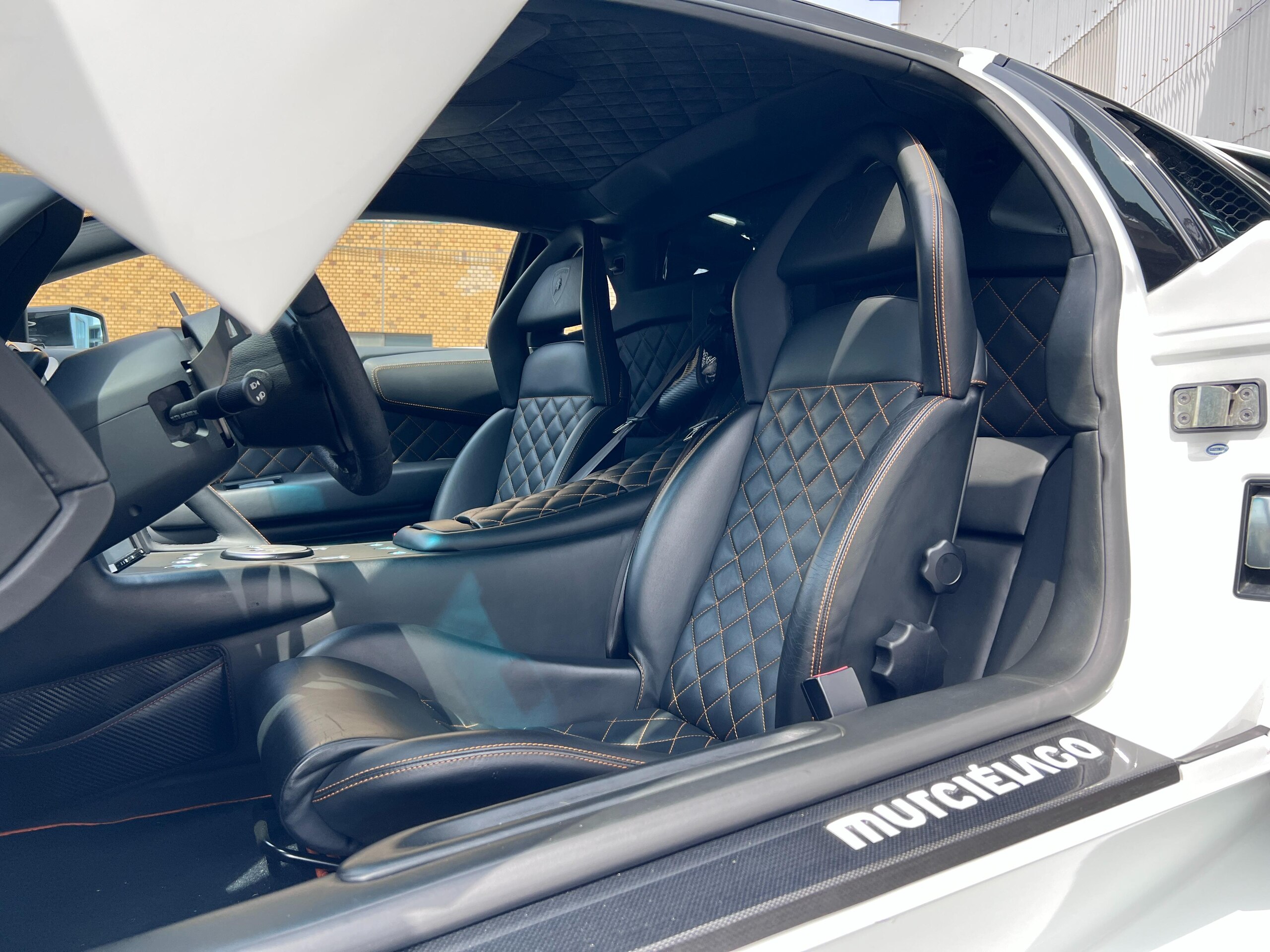 Lamborghini Murcielago LP640 (photo: 9)