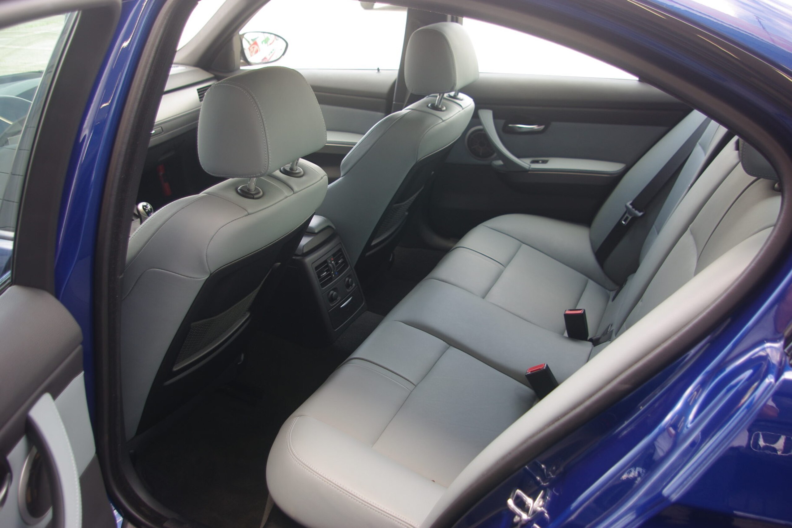 BMW M3 Sedan (photo: 14)