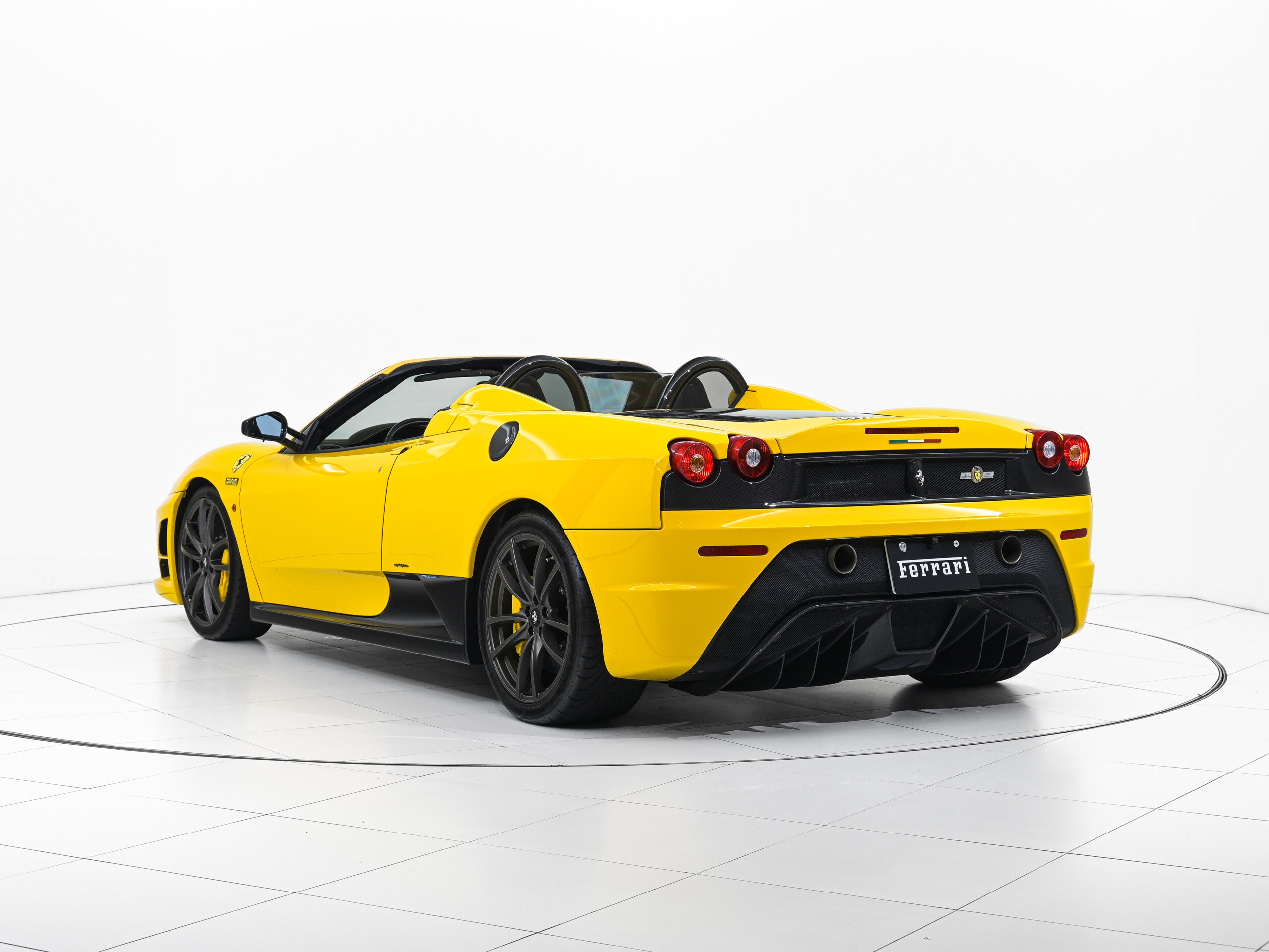 Ferrari Scuderia Spider 16M (photo: 4)