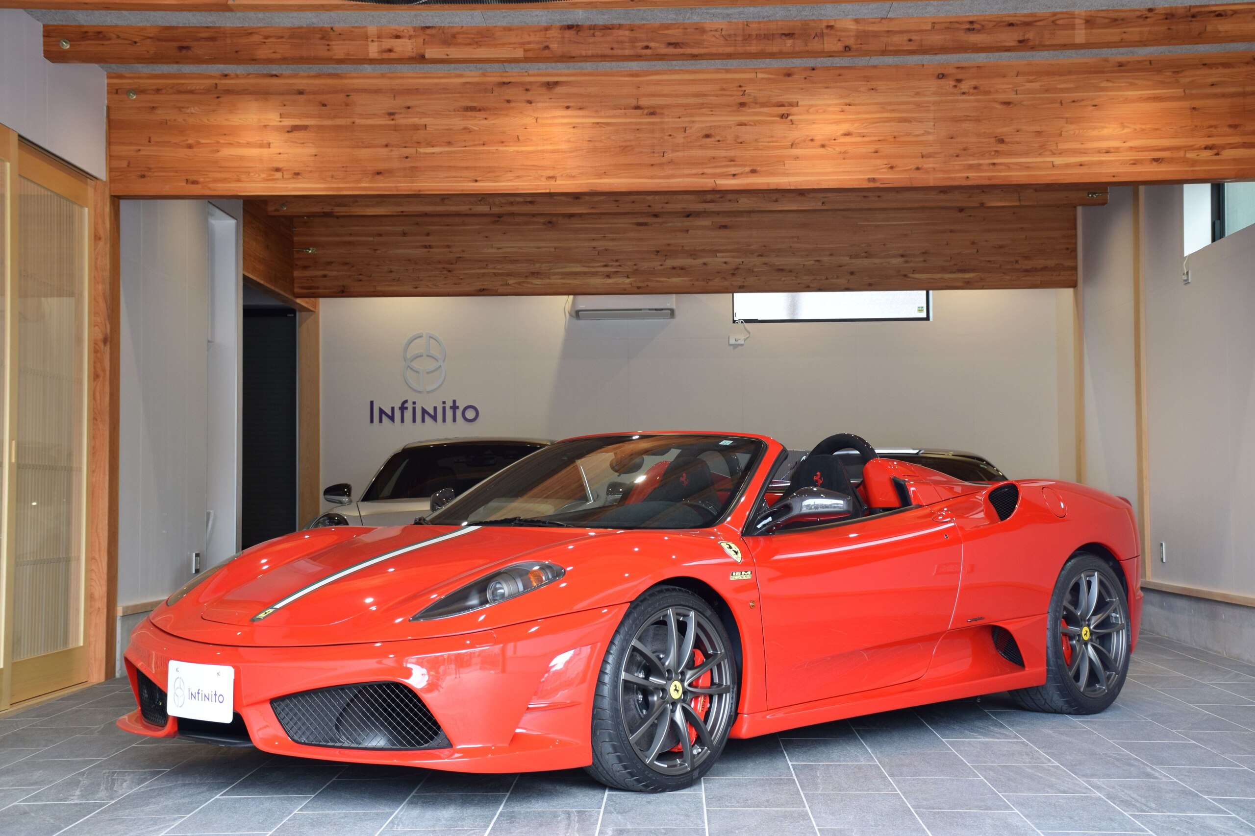 Ferrari Scuderia Spider 16M