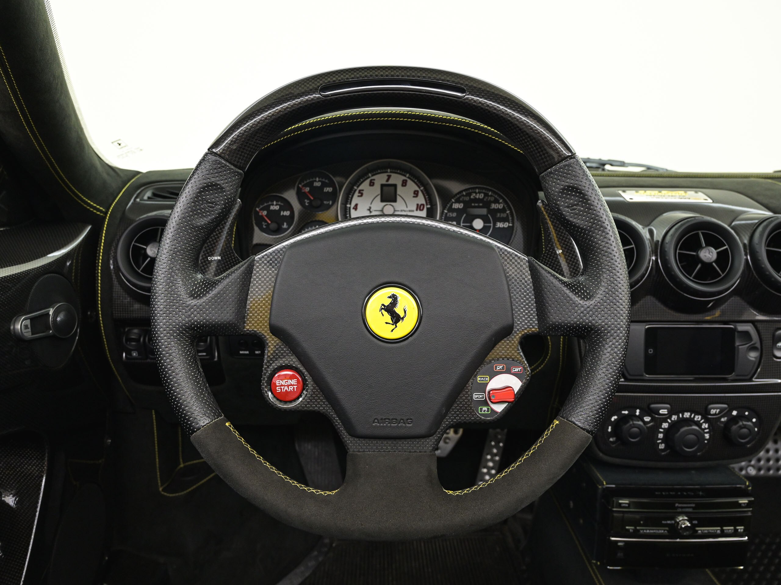 Ferrari Scuderia Spider 16M (photo: 9)
