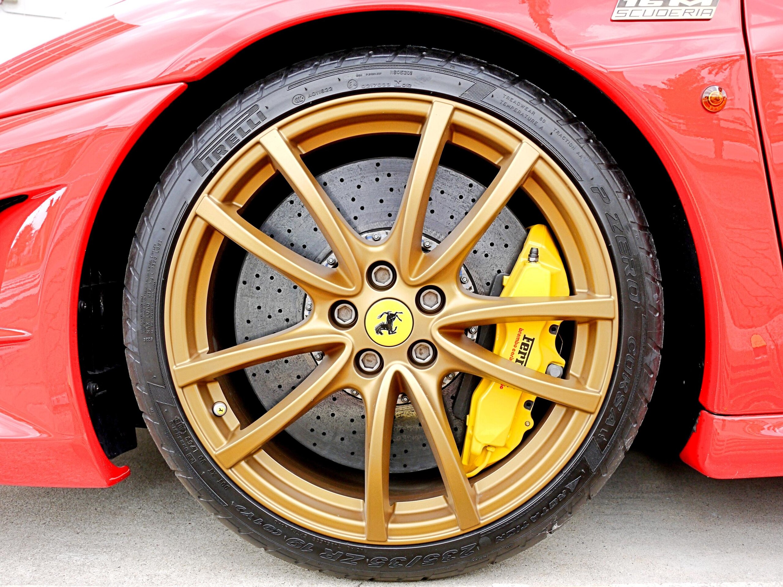 Ferrari Scuderia Spider 16M (photo: 15)