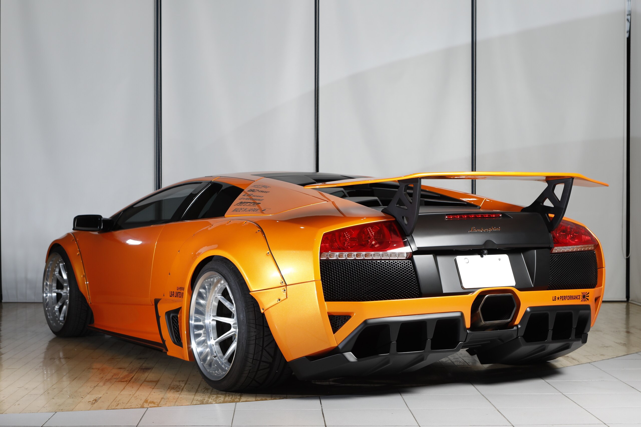Lamborghini Murcielago LP640 (photo: 5)