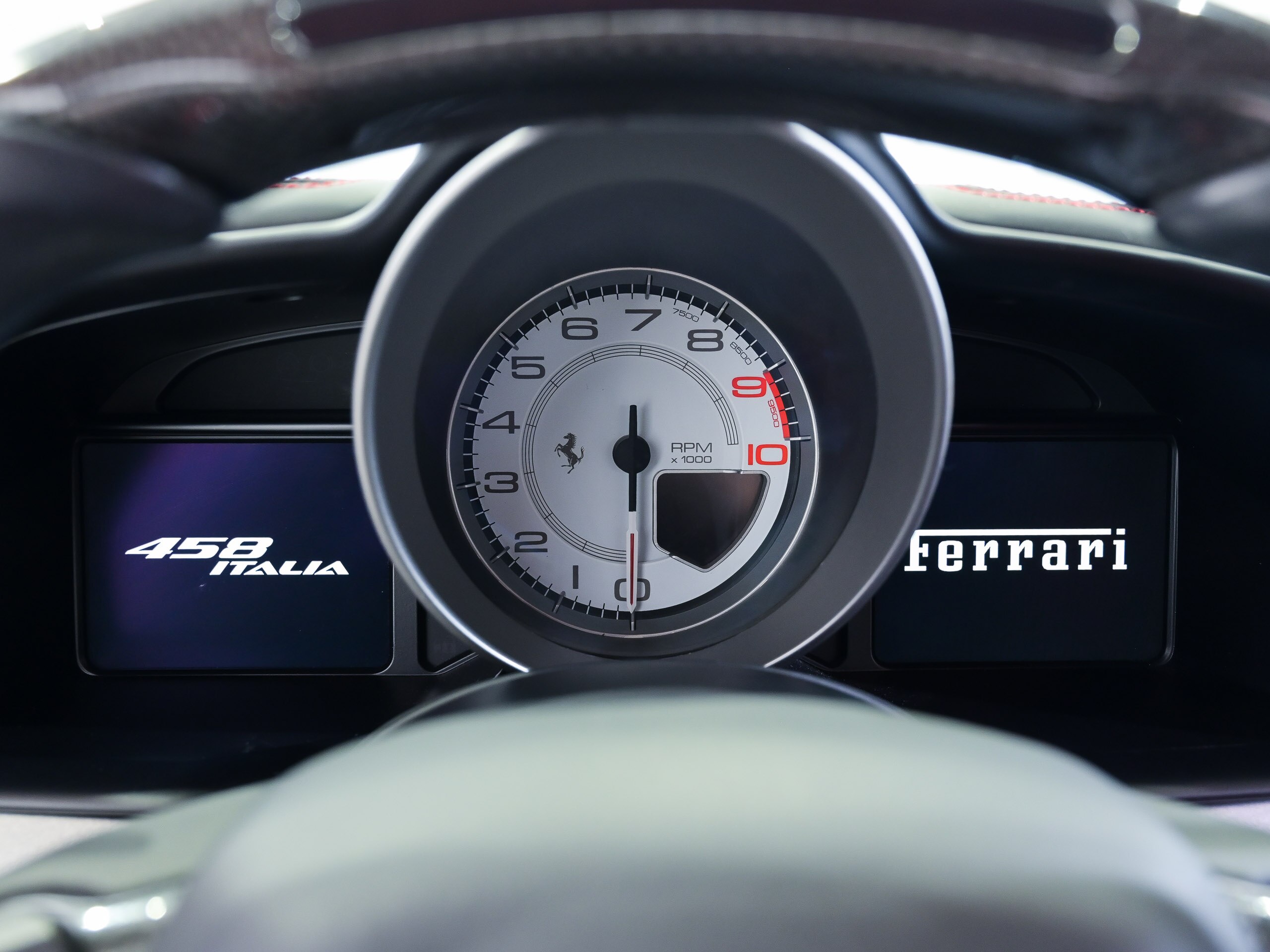Ferrari 458 Italia F1 DCT (photo: 12)