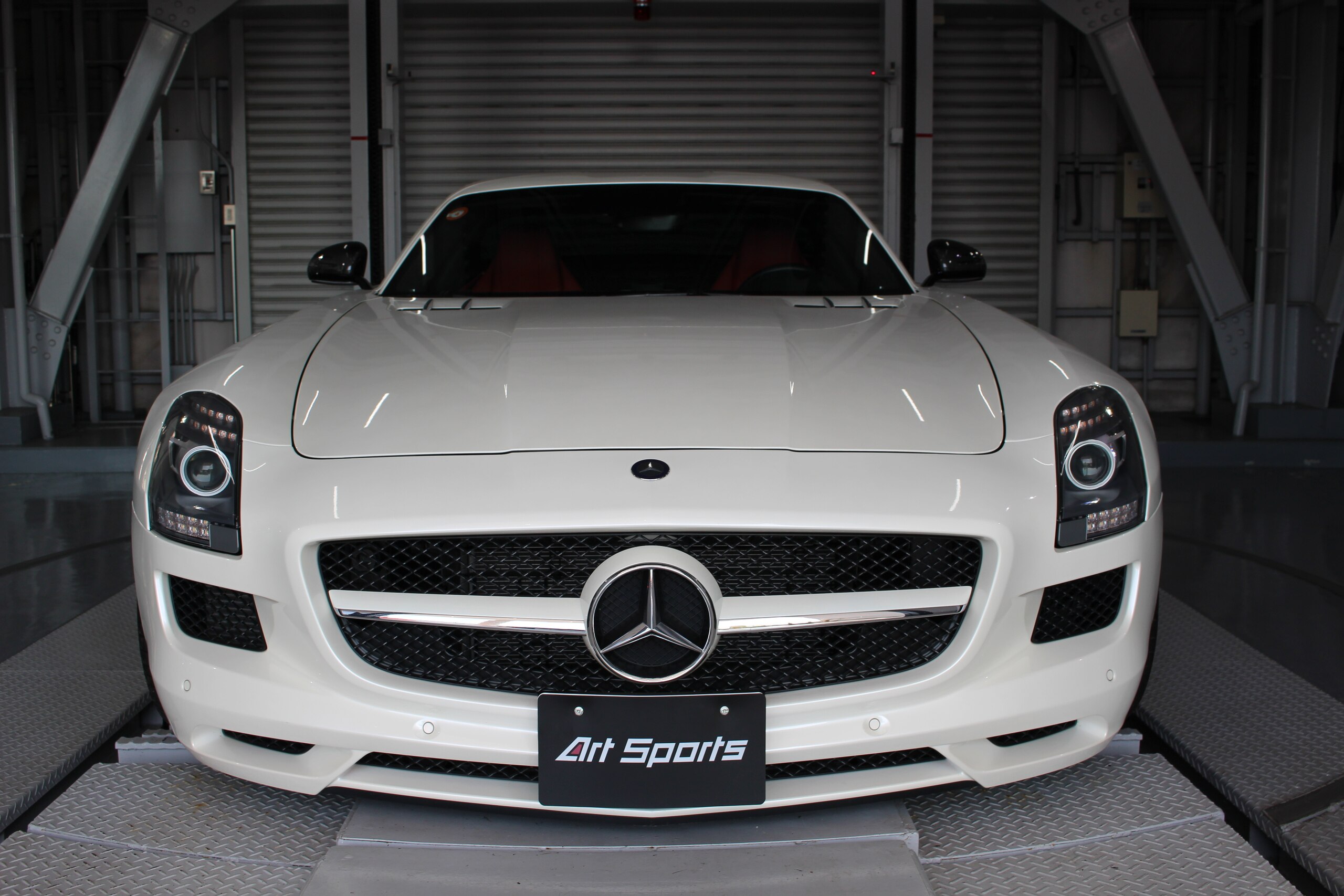 Mercedes Benz SLS AMG (photo: 1)