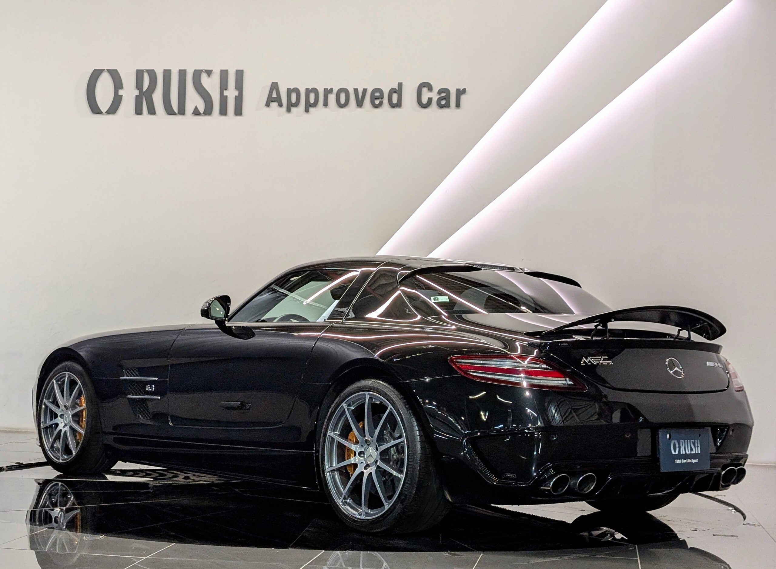 Mercedes Benz SLS AMG (photo: 4)