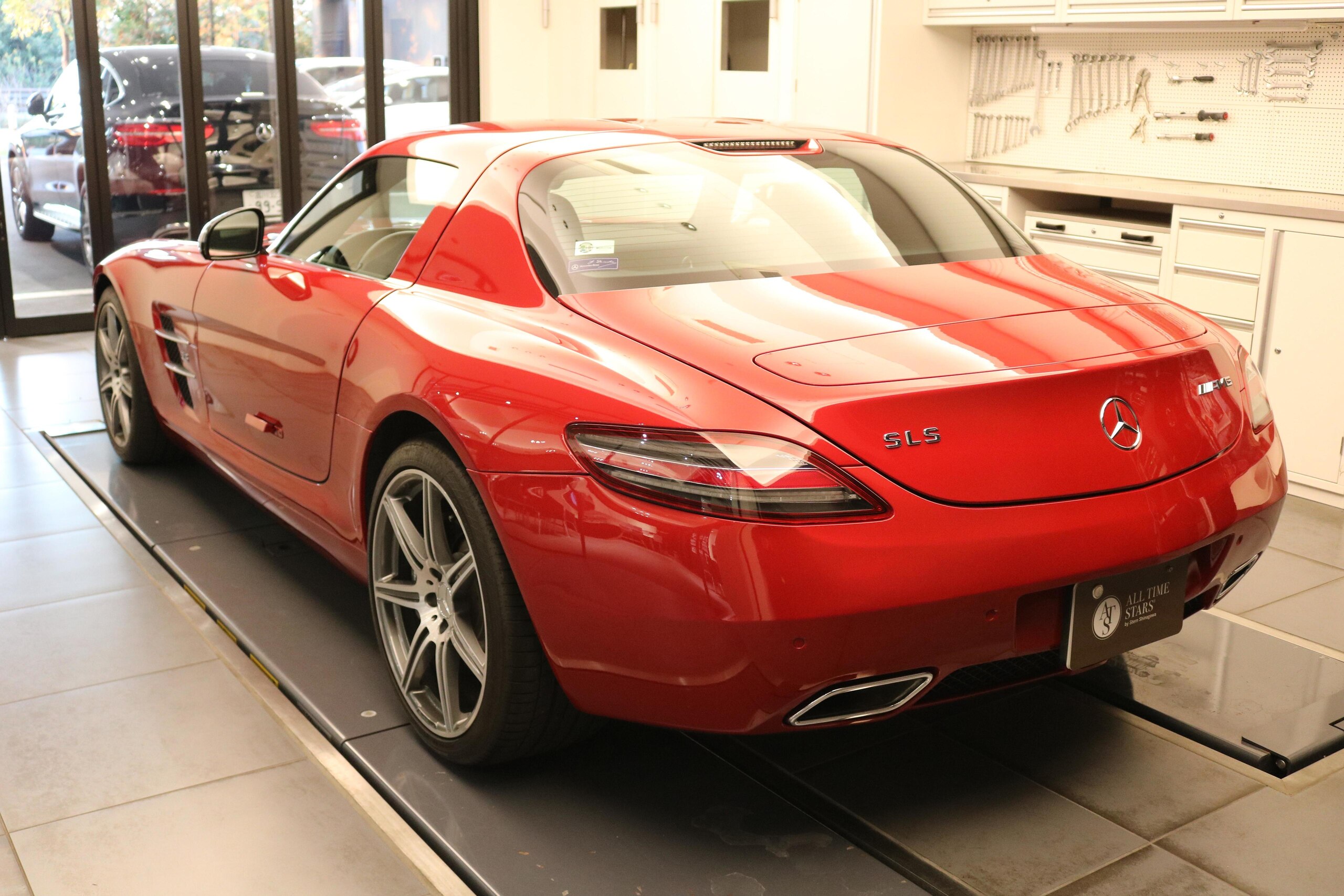 Mercedes Benz SLS AMG (photo: 4)