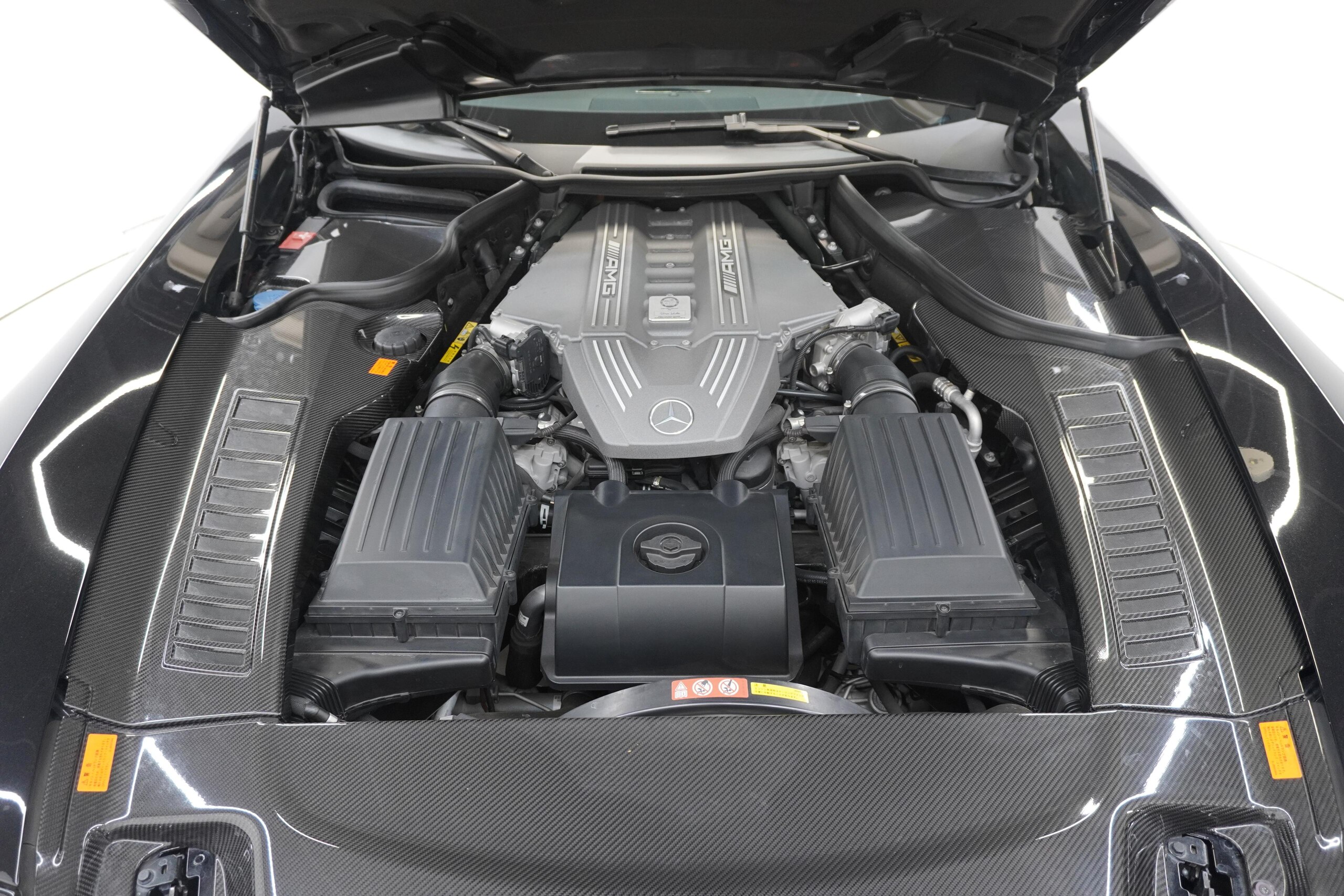 Mercedes Benz SLS AMG (photo: 20)