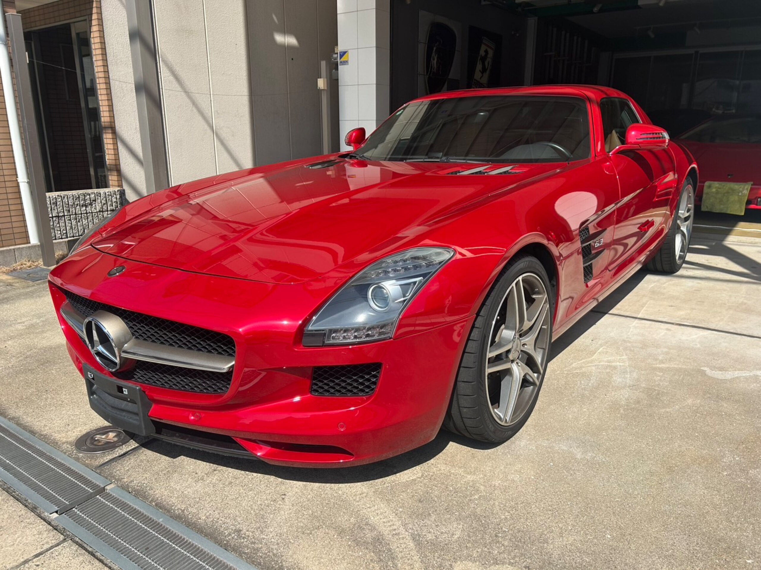 Mercedes Benz SLS AMG
