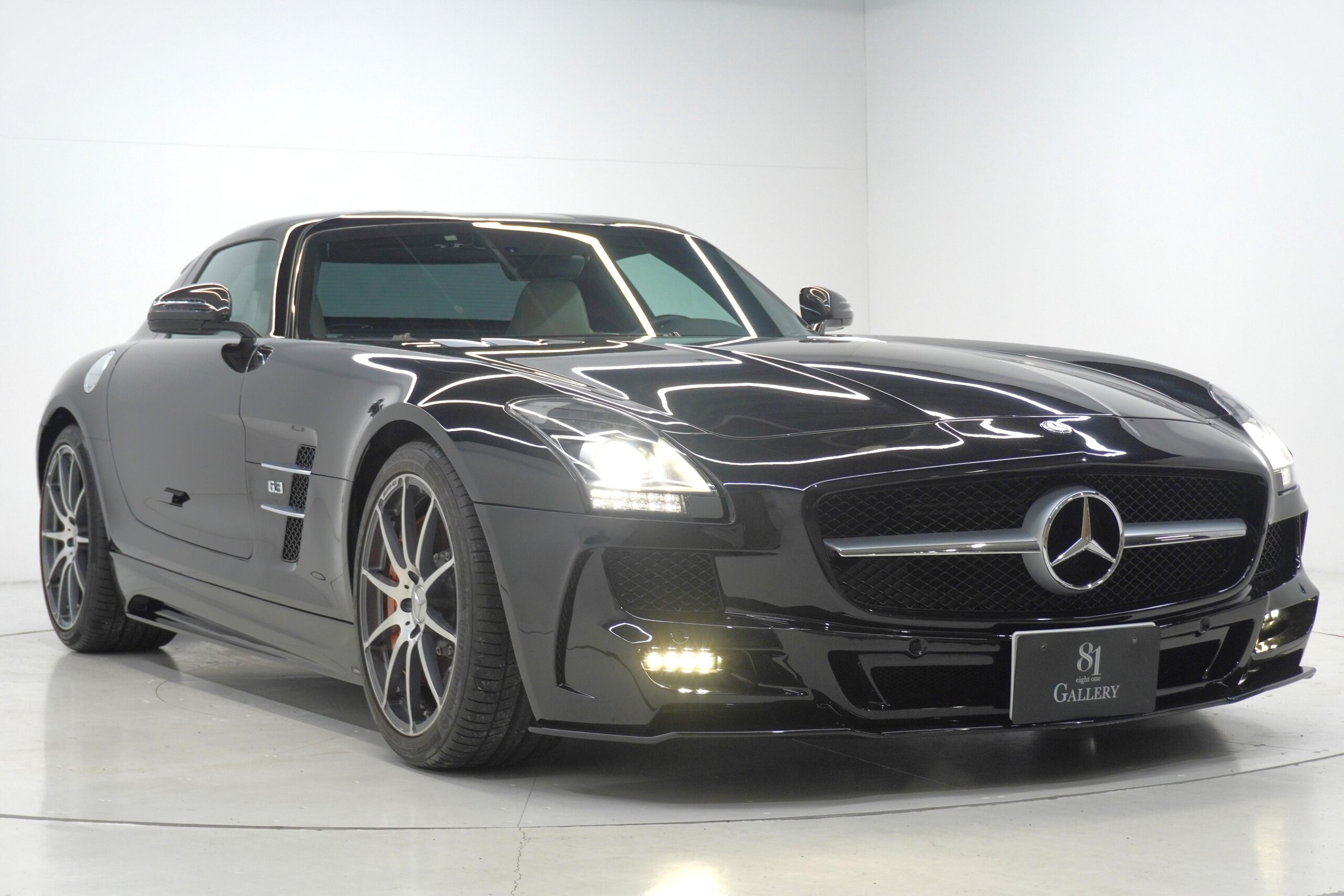 Mercedes Benz SLS AMG
