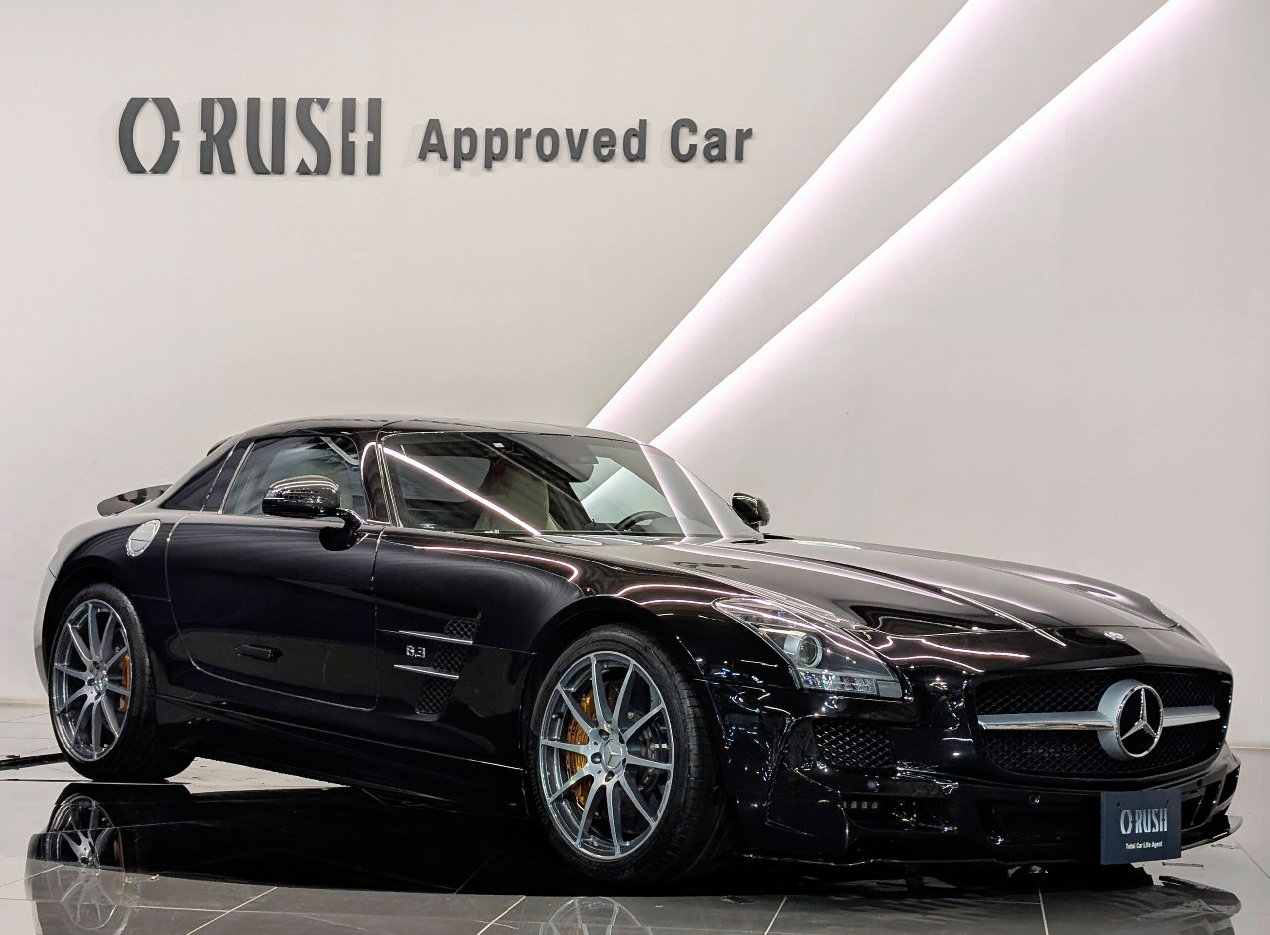 Mercedes Benz SLS AMG