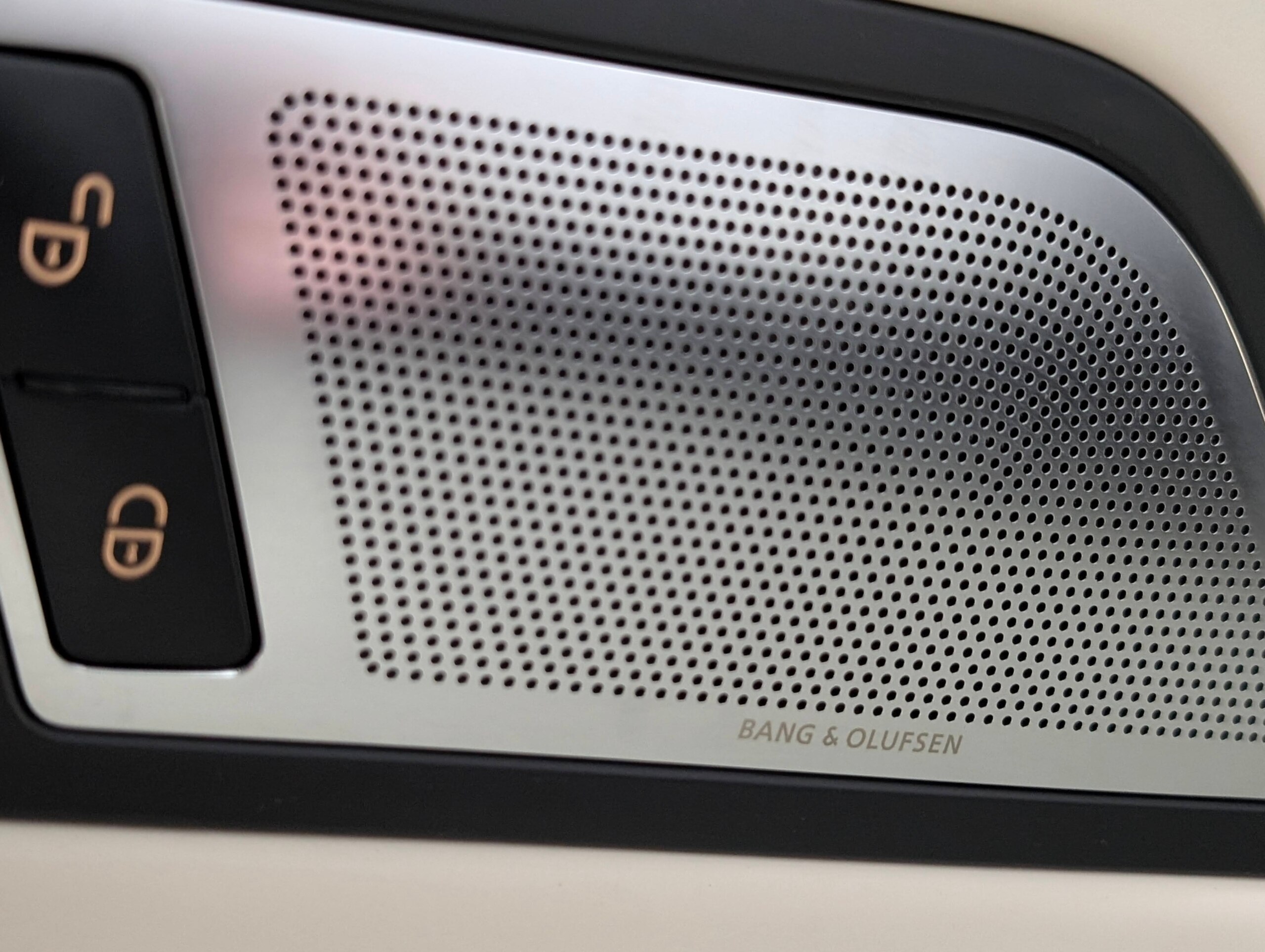 Mercedes Benz SLS AMG (photo: 16)