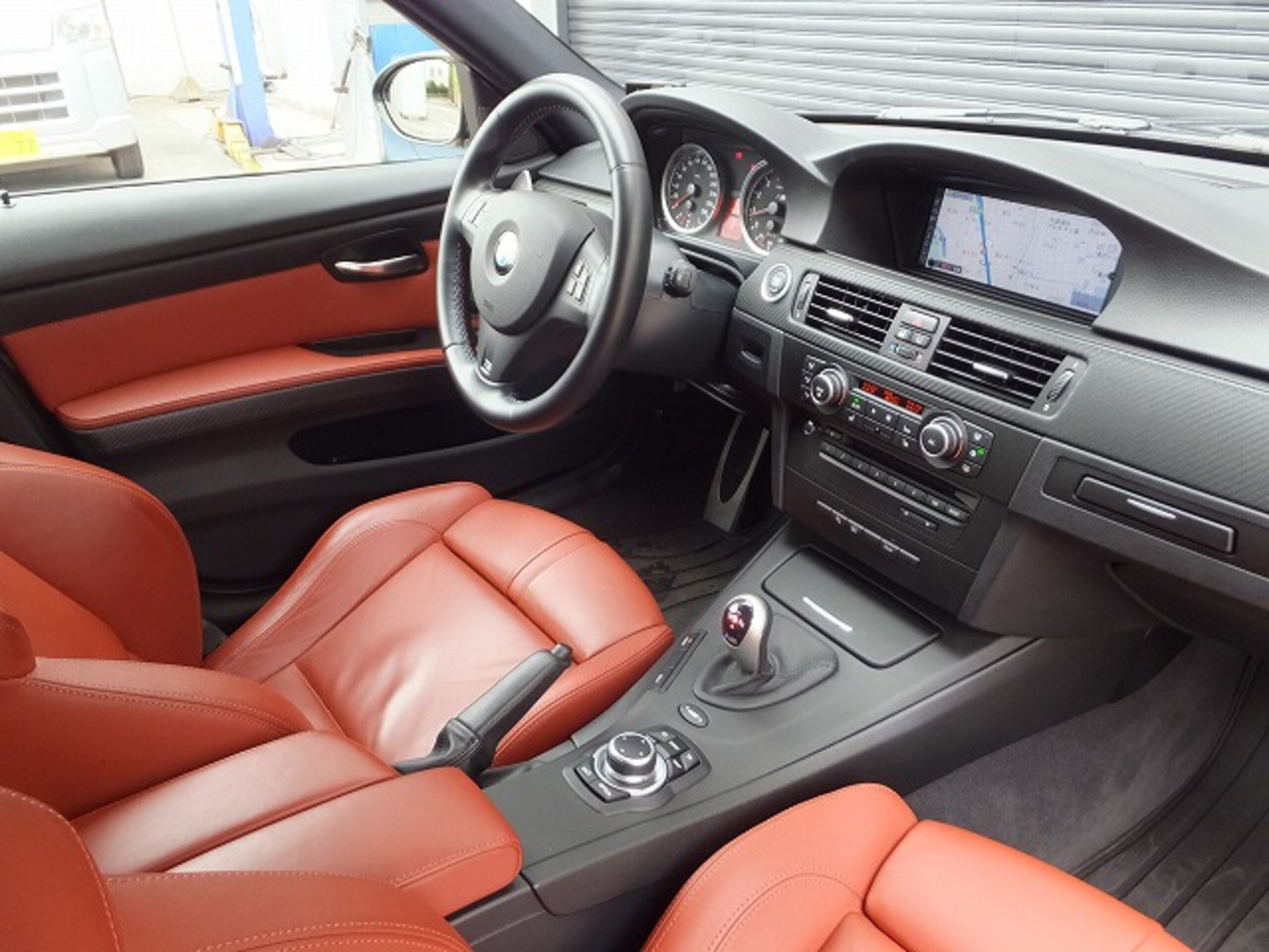 BMW M3 Sedan (photo: 6)