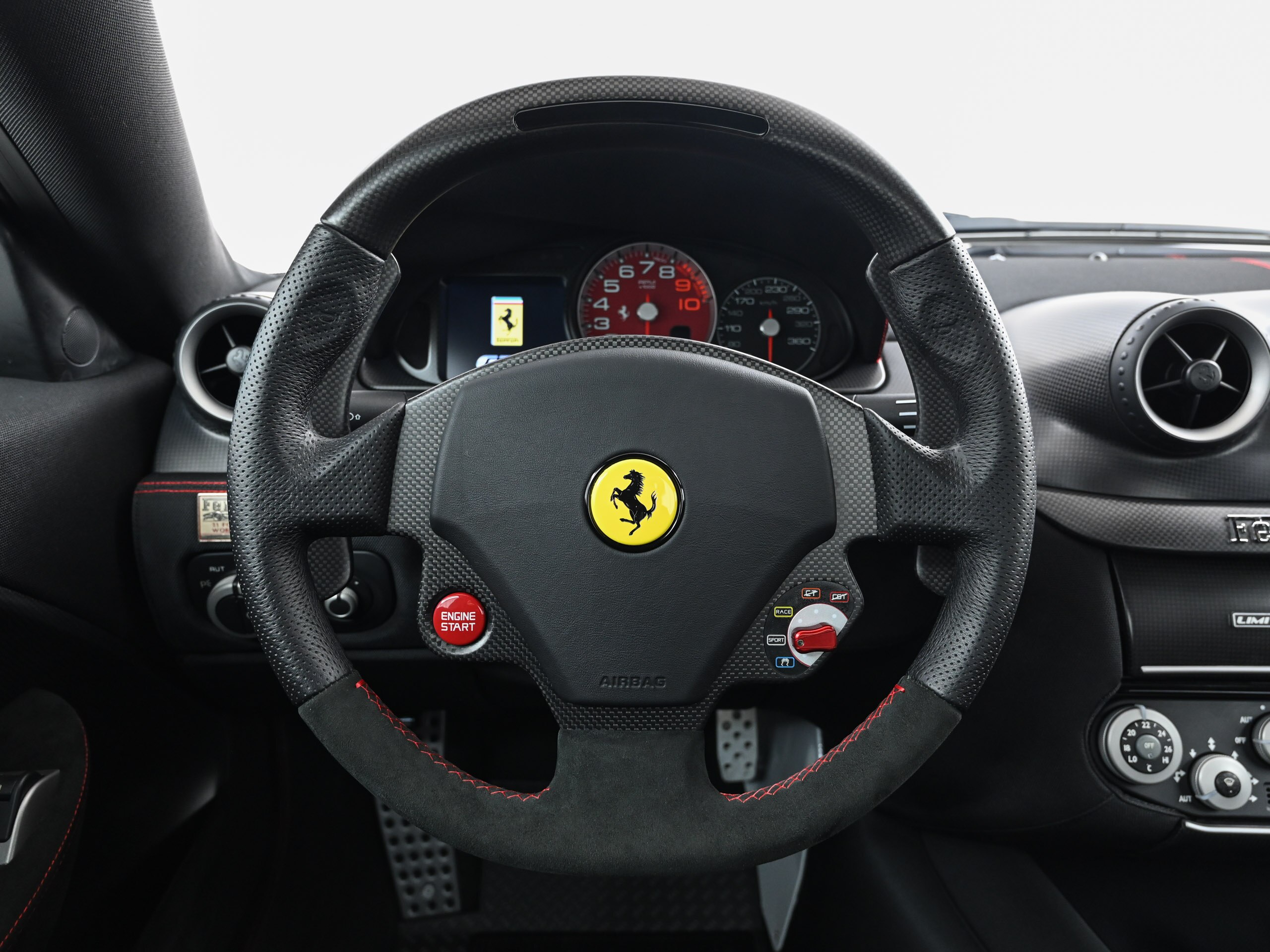 Ferrari 599GTO (photo: 9)