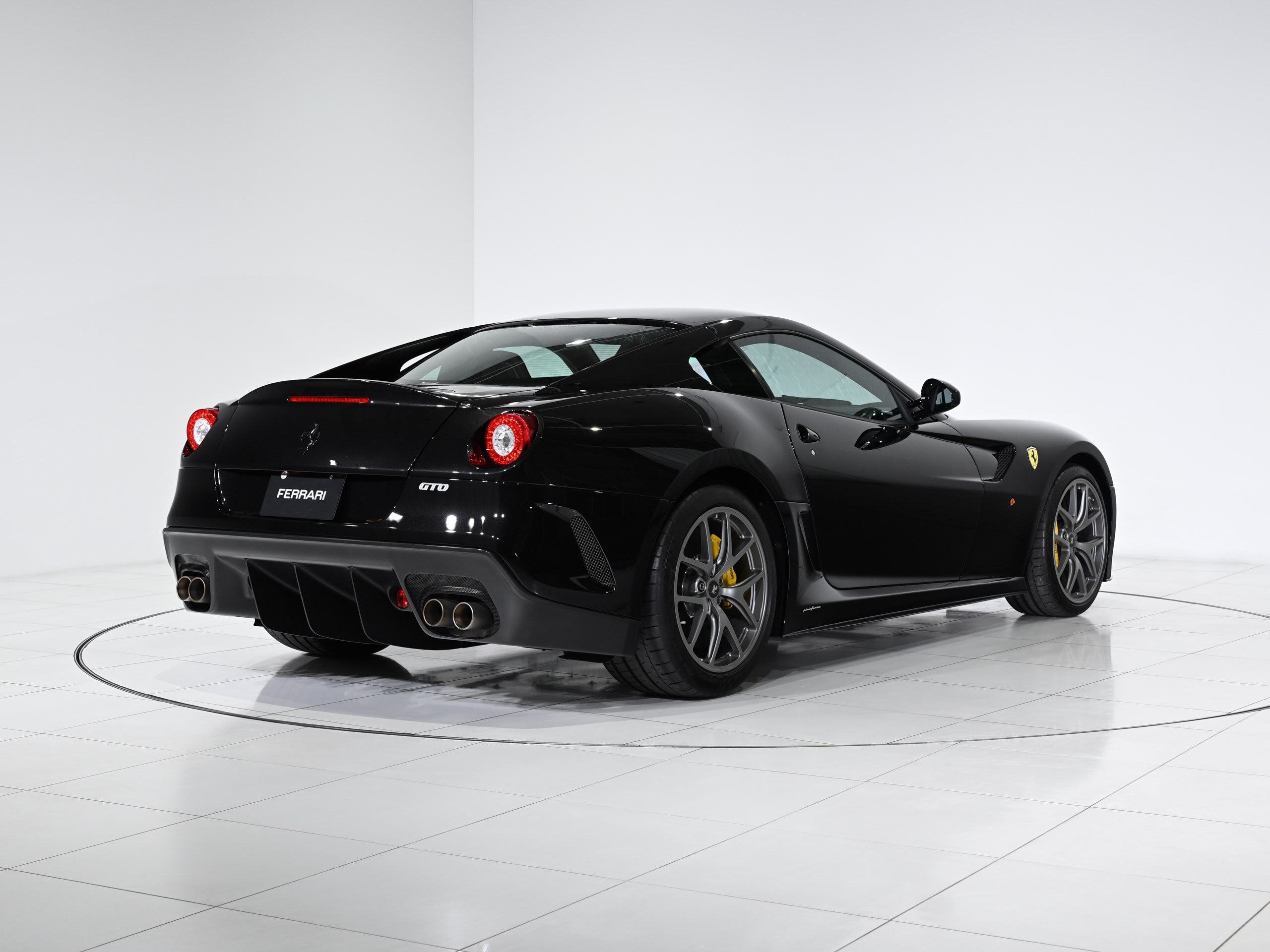 Ferrari 599 GTO (photo: 2)