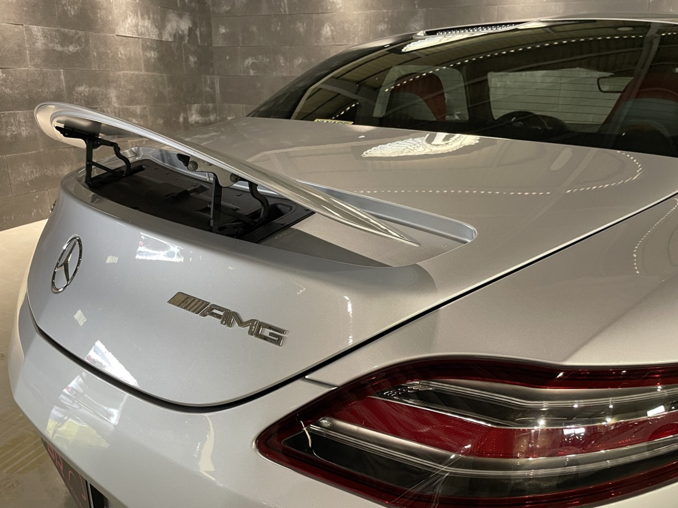 Mercedes Benz SLS AMG (photo: 20)