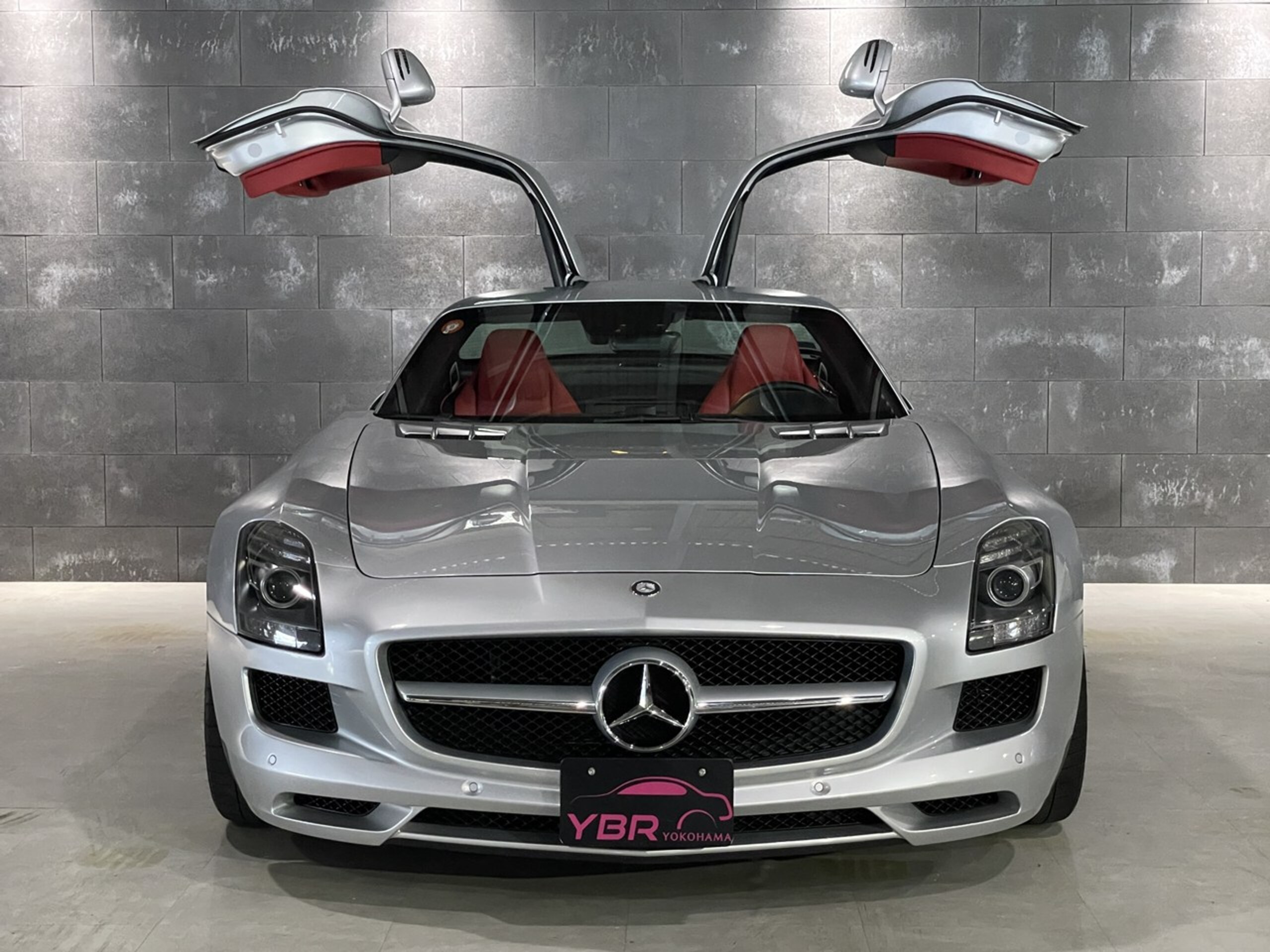 Mercedes Benz SLS AMG (photo: 2)