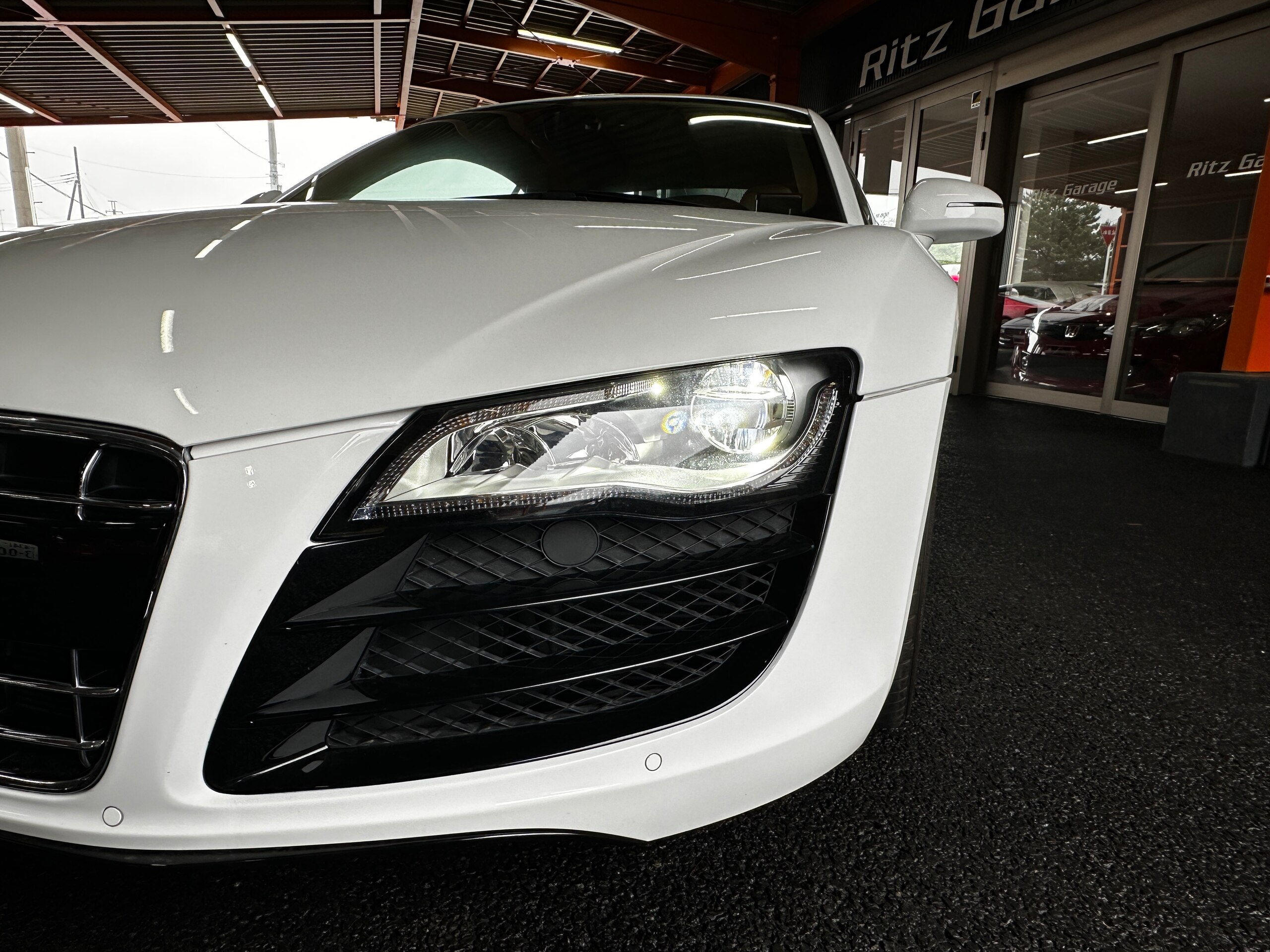 Audi R8 5.2 FSI Quattro (photo: 15)