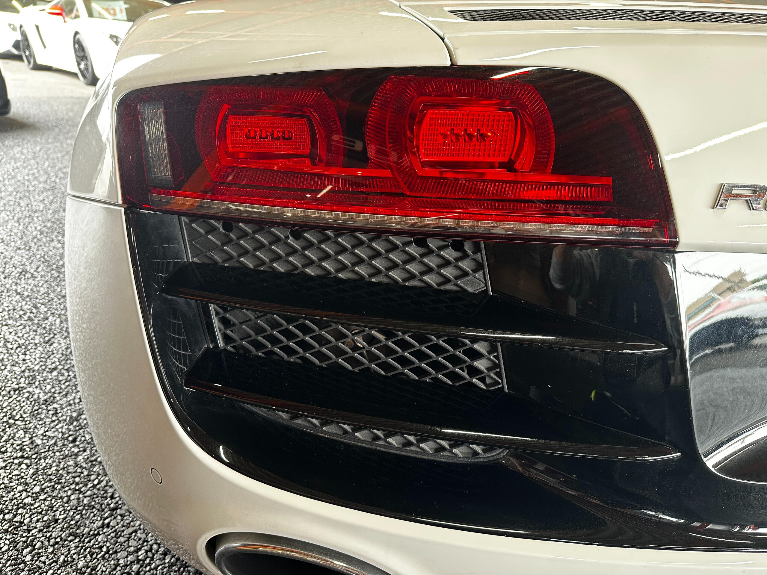 Audi R8 5.2 FSI Quattro (photo: 16)