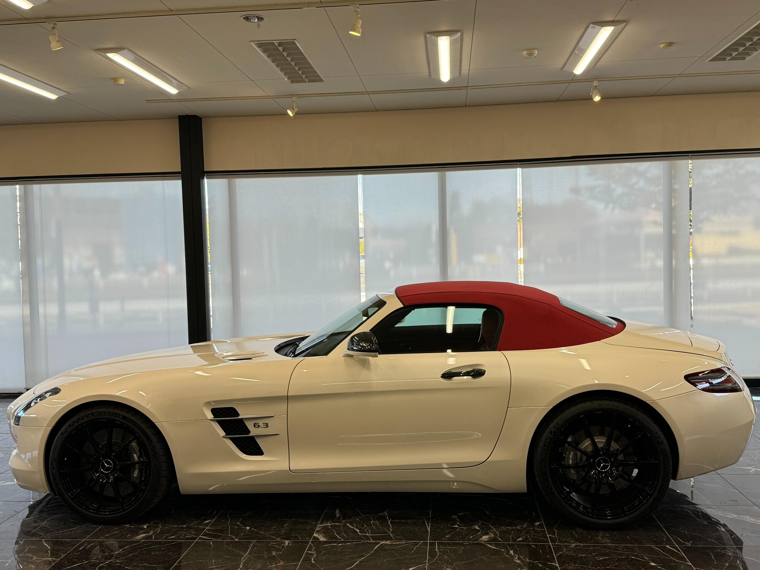 Mercedes Benz SLS AMG Roadster (photo: 6)