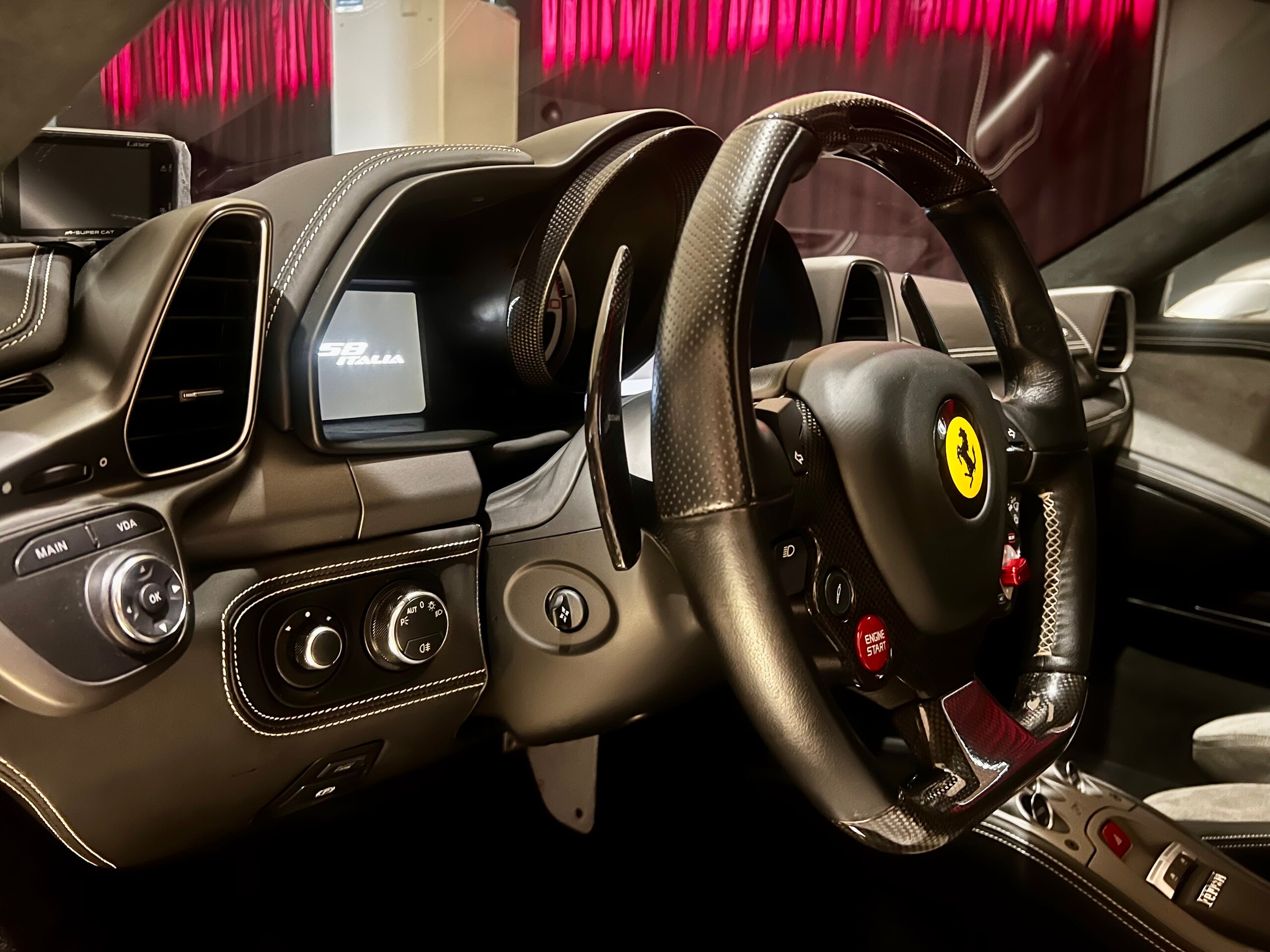 Ferrari 458 Italia F1 DCT (photo: 18)