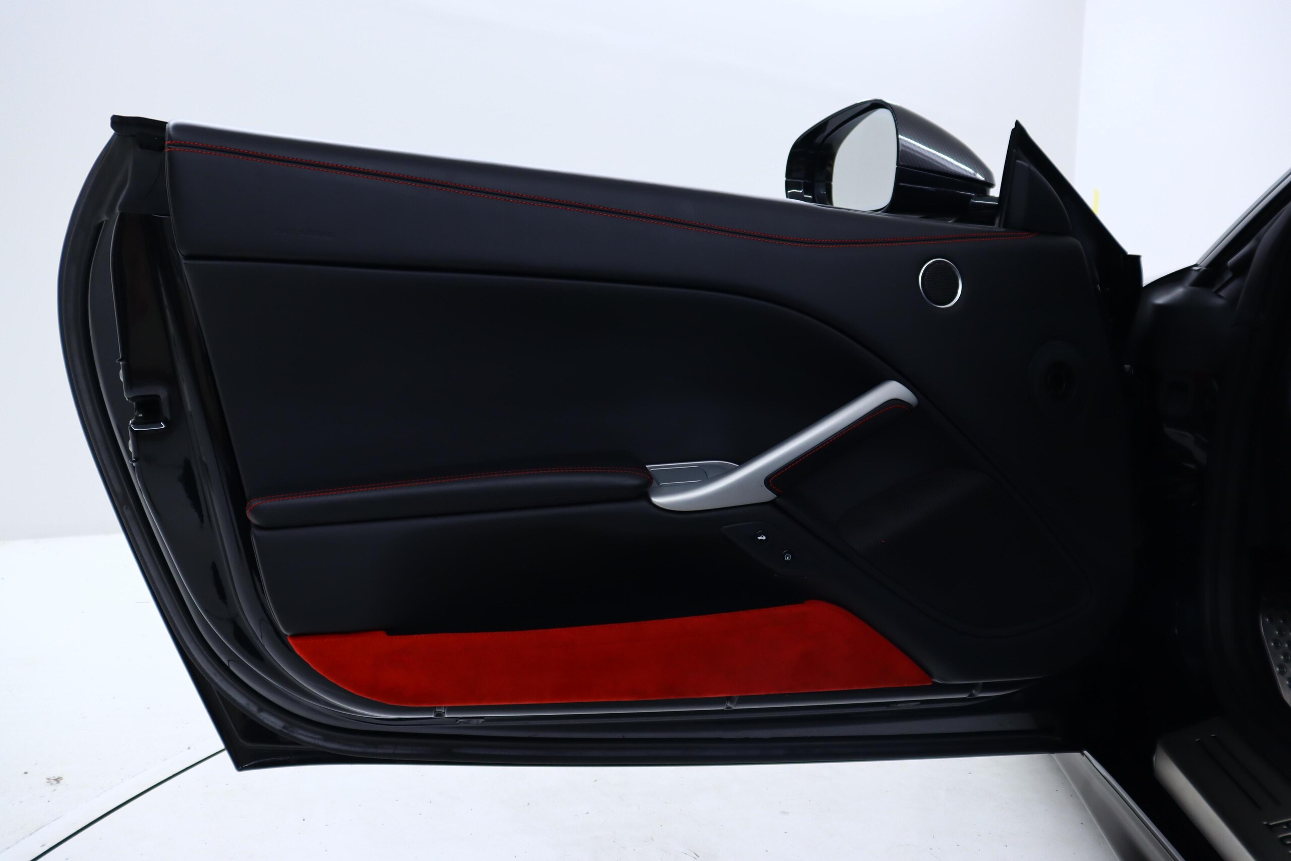 Ferrari F12 Berlinetta (photo: 7)