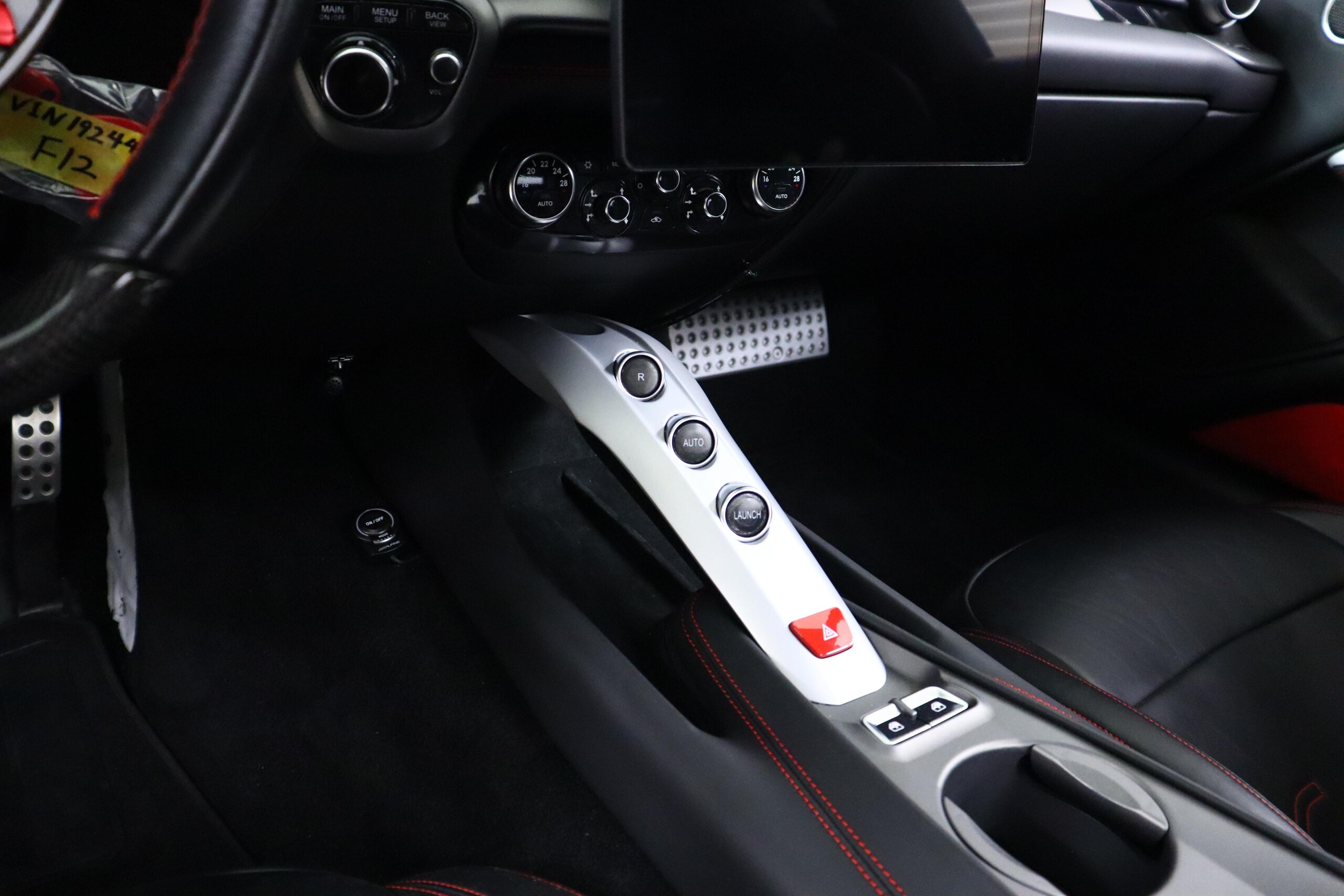 Ferrari F12 Berlinetta (photo: 11)