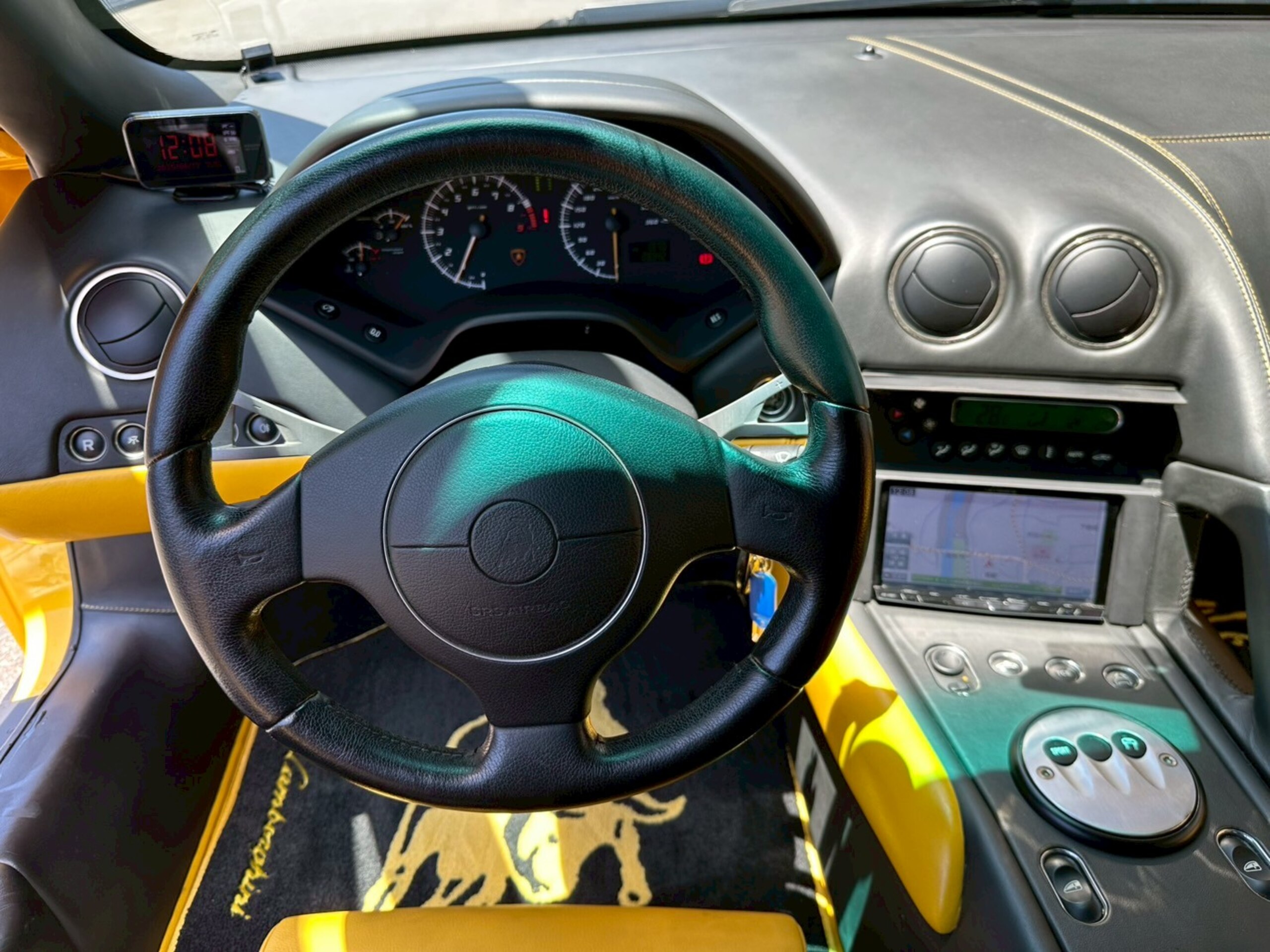 Lamborghini Murcielago LP640 (photo: 9)