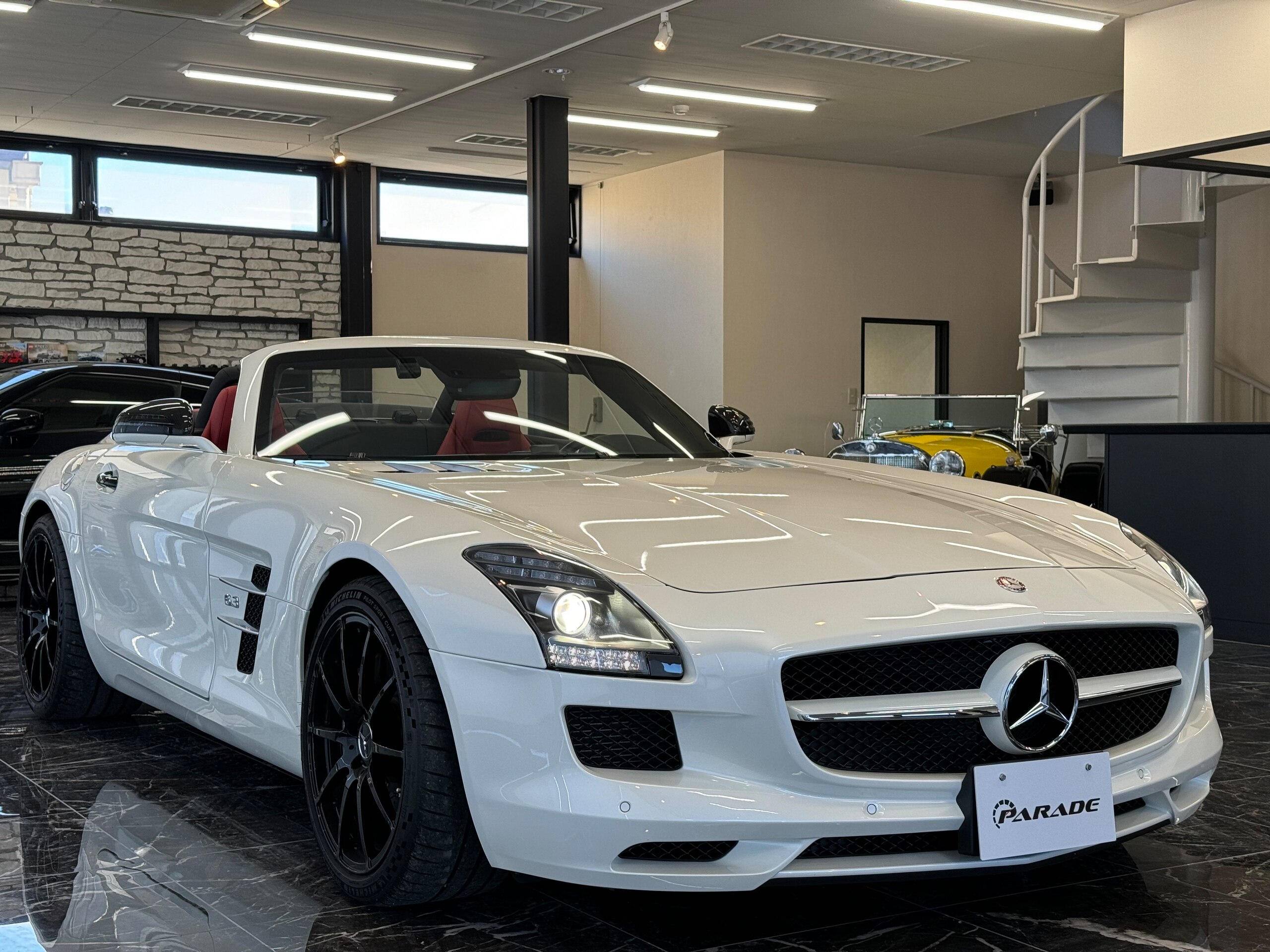 Mercedes Benz SLS AMG Roadster