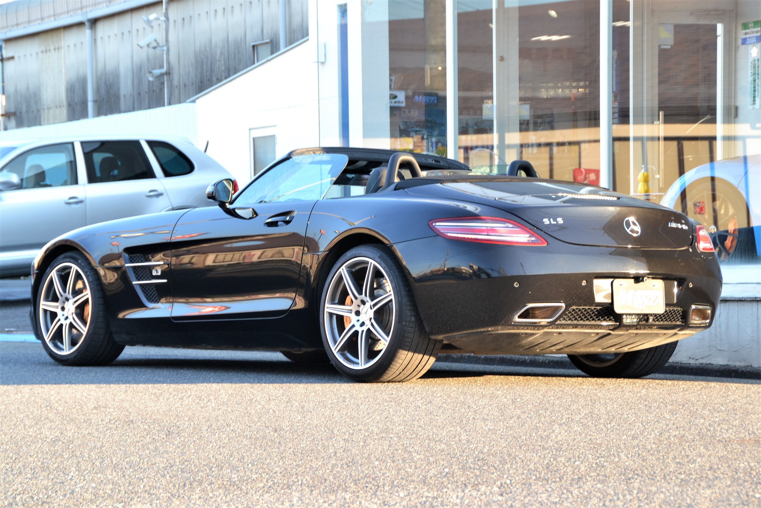 Mercedes Benz SLS AMG Roadster (photo: 6)