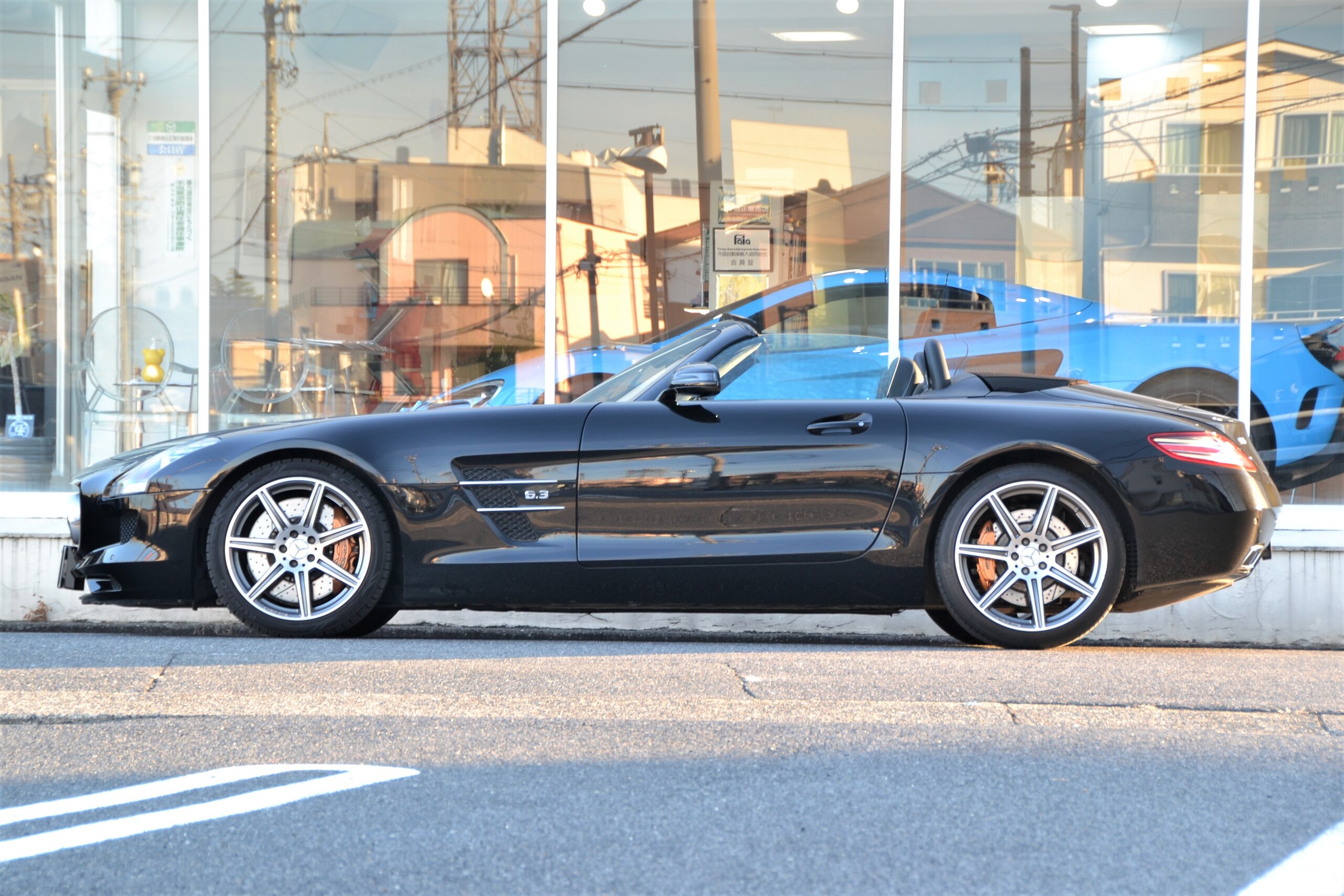 Mercedes Benz SLS AMG Roadster (photo: 4)