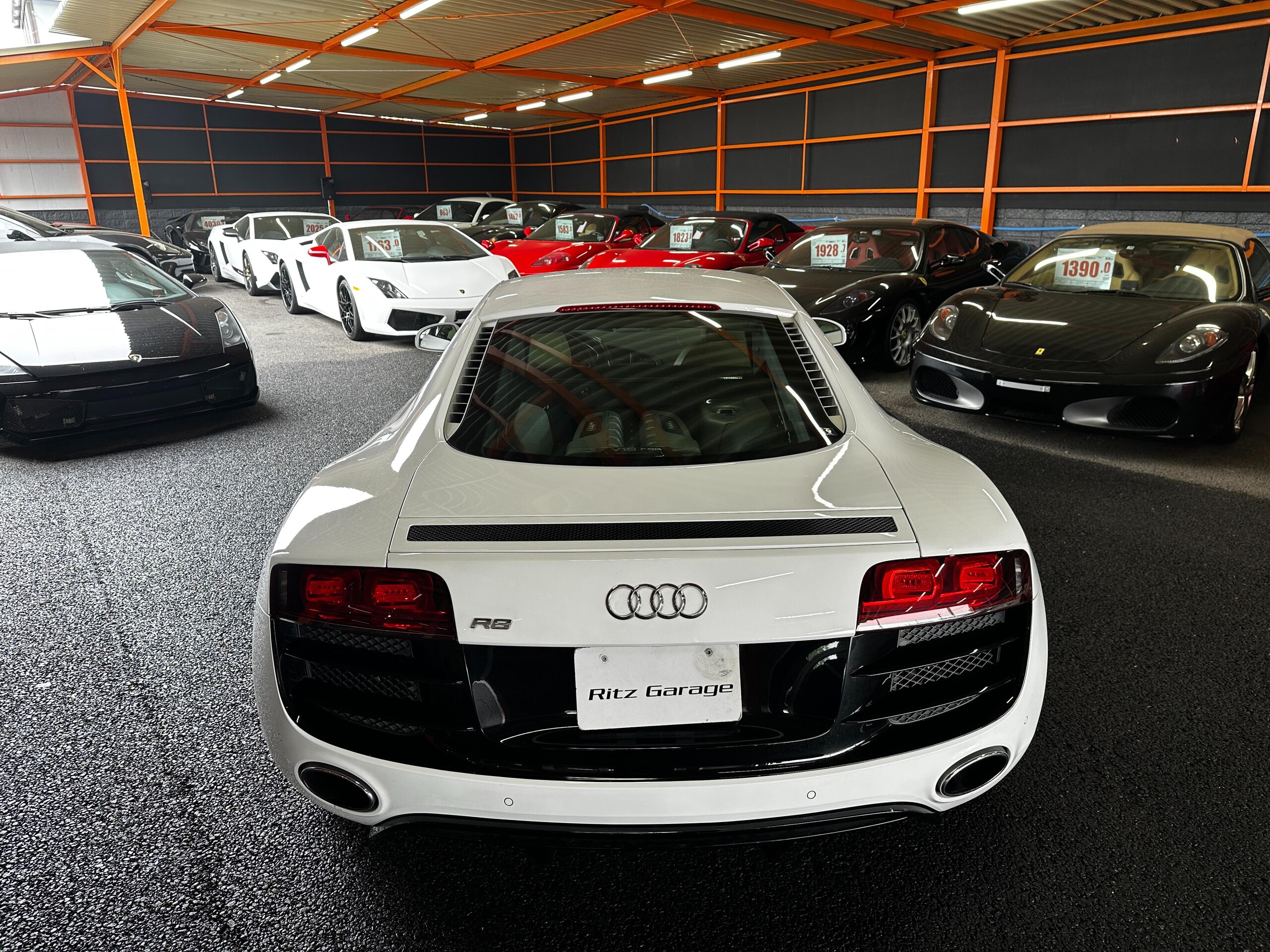 Audi R8 5.2 FSI Quattro (photo: 3)
