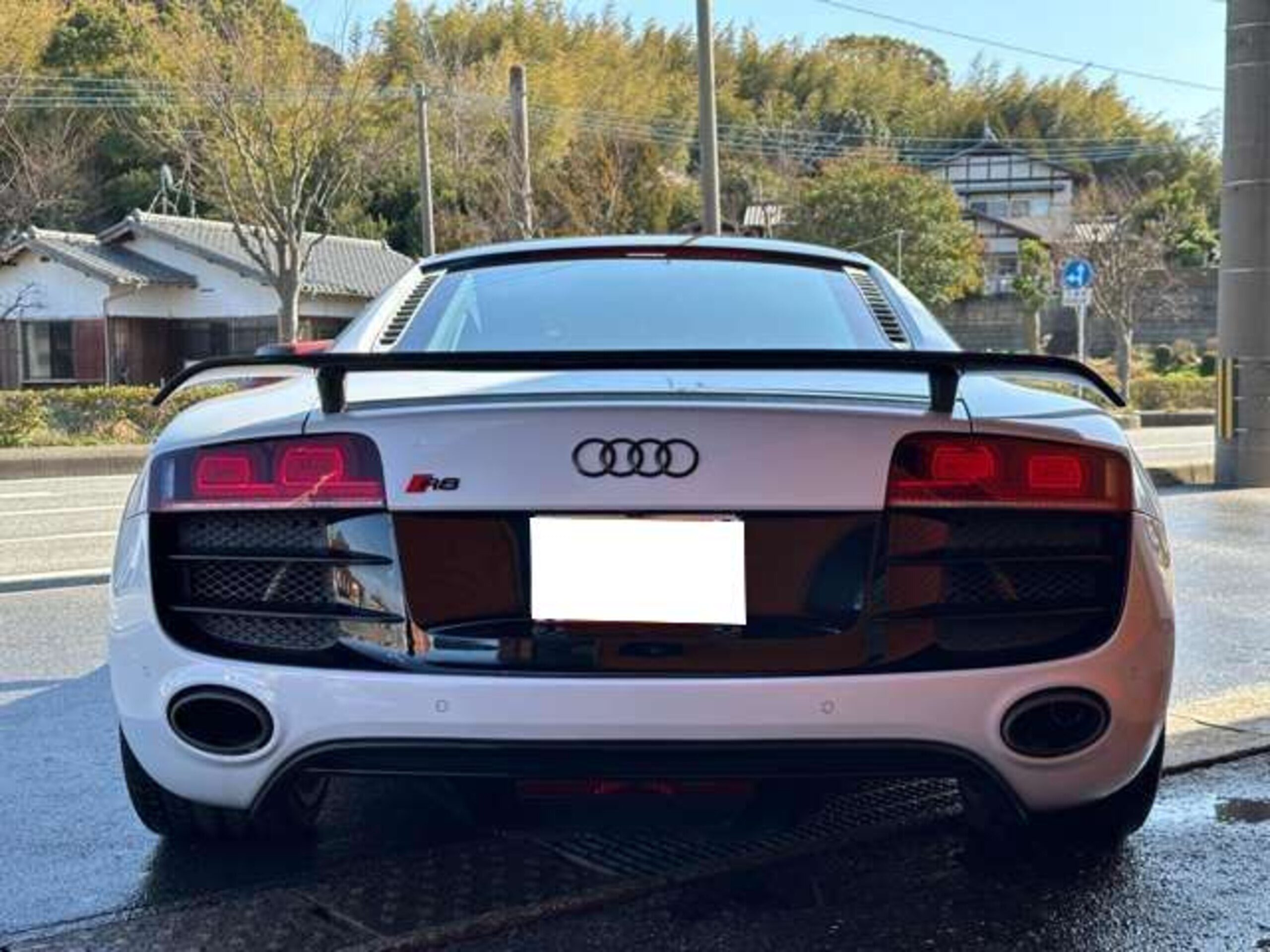 Audi R8 5.2 FSI Quattro (photo: 4)