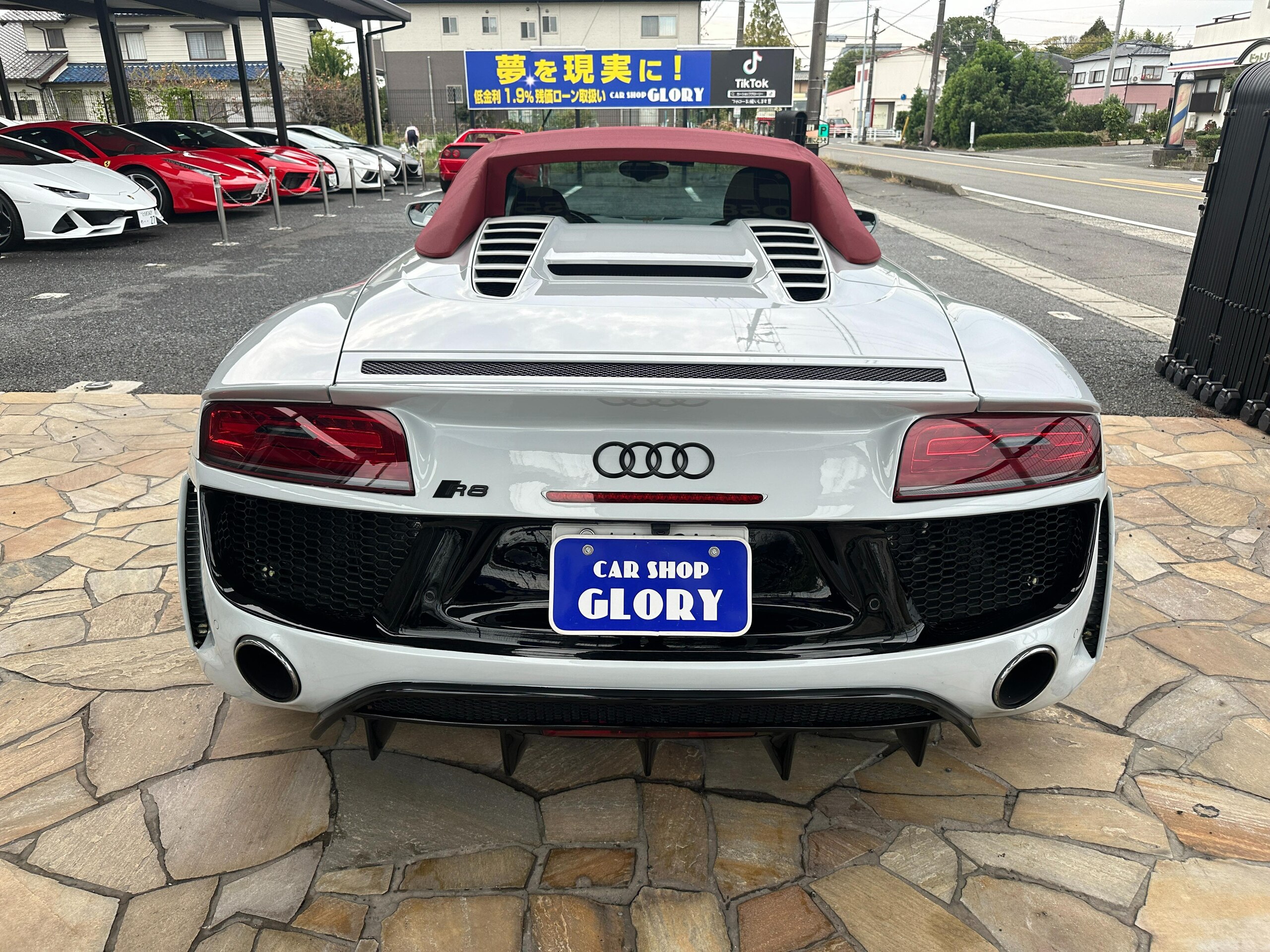 Audi R8 5.2 FSI Quattro (photo: 2)