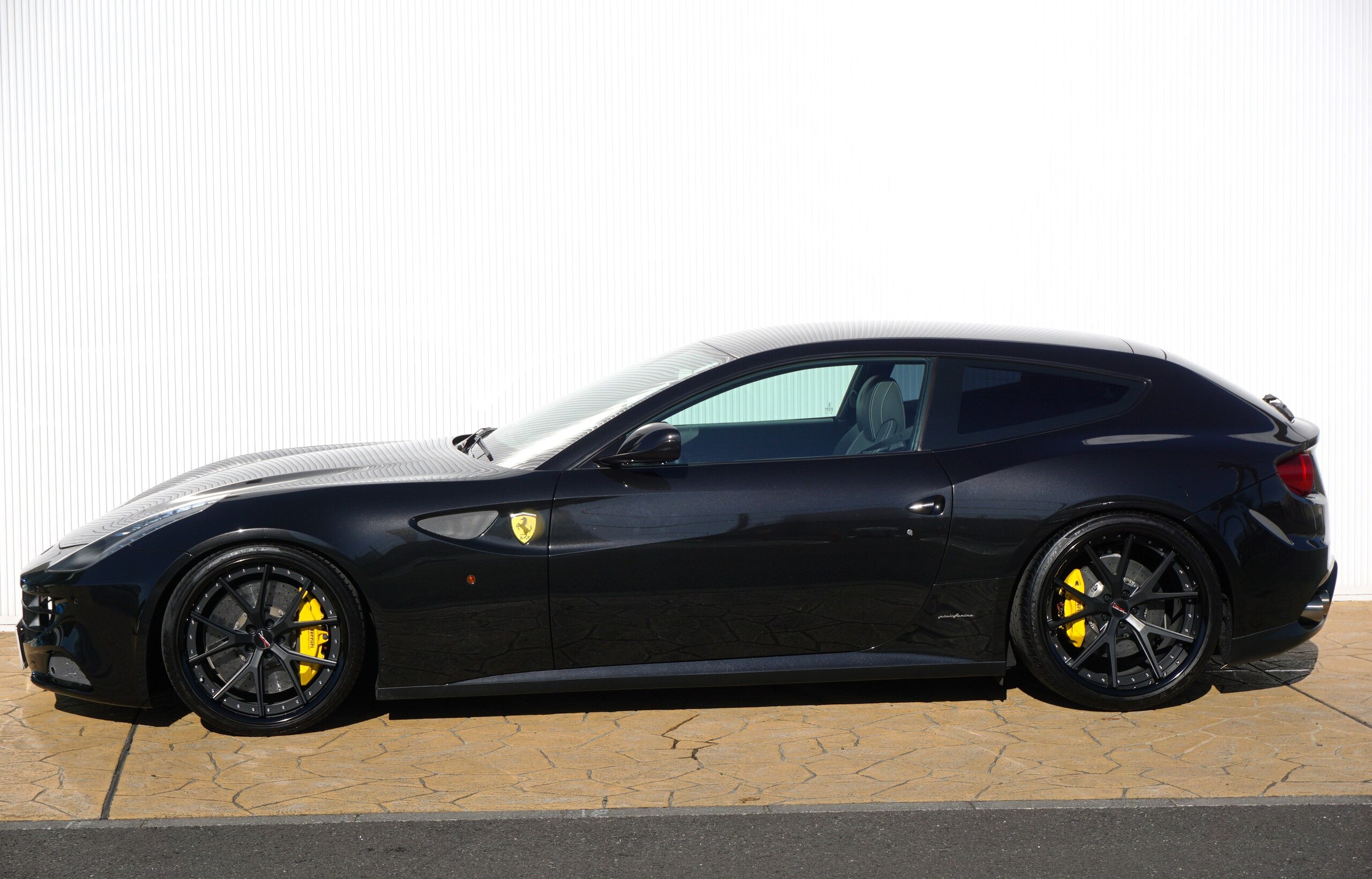 Ferrari FF (photo: 6)