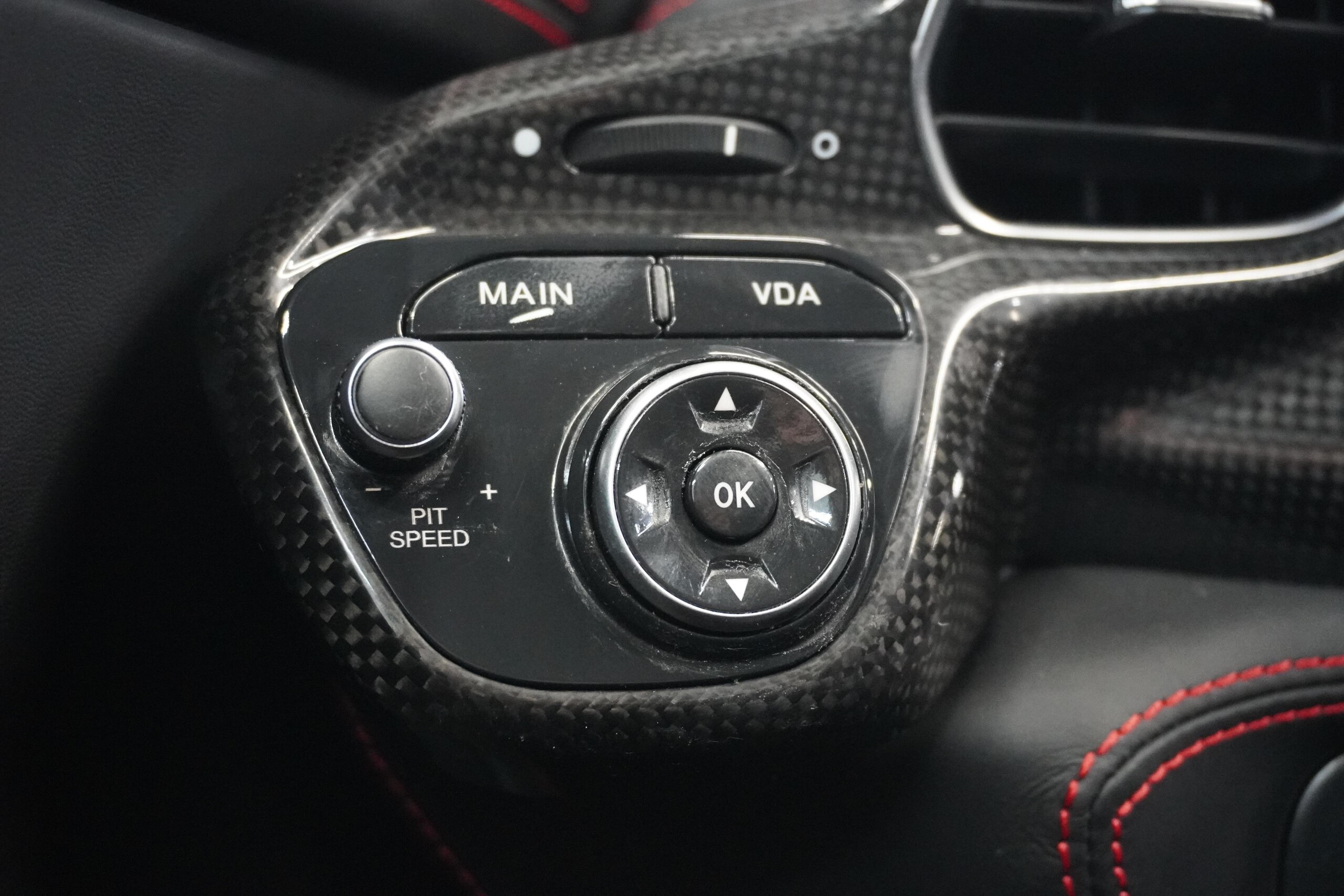 Ferrari 458 Italia F1 DCT (photo: 10)