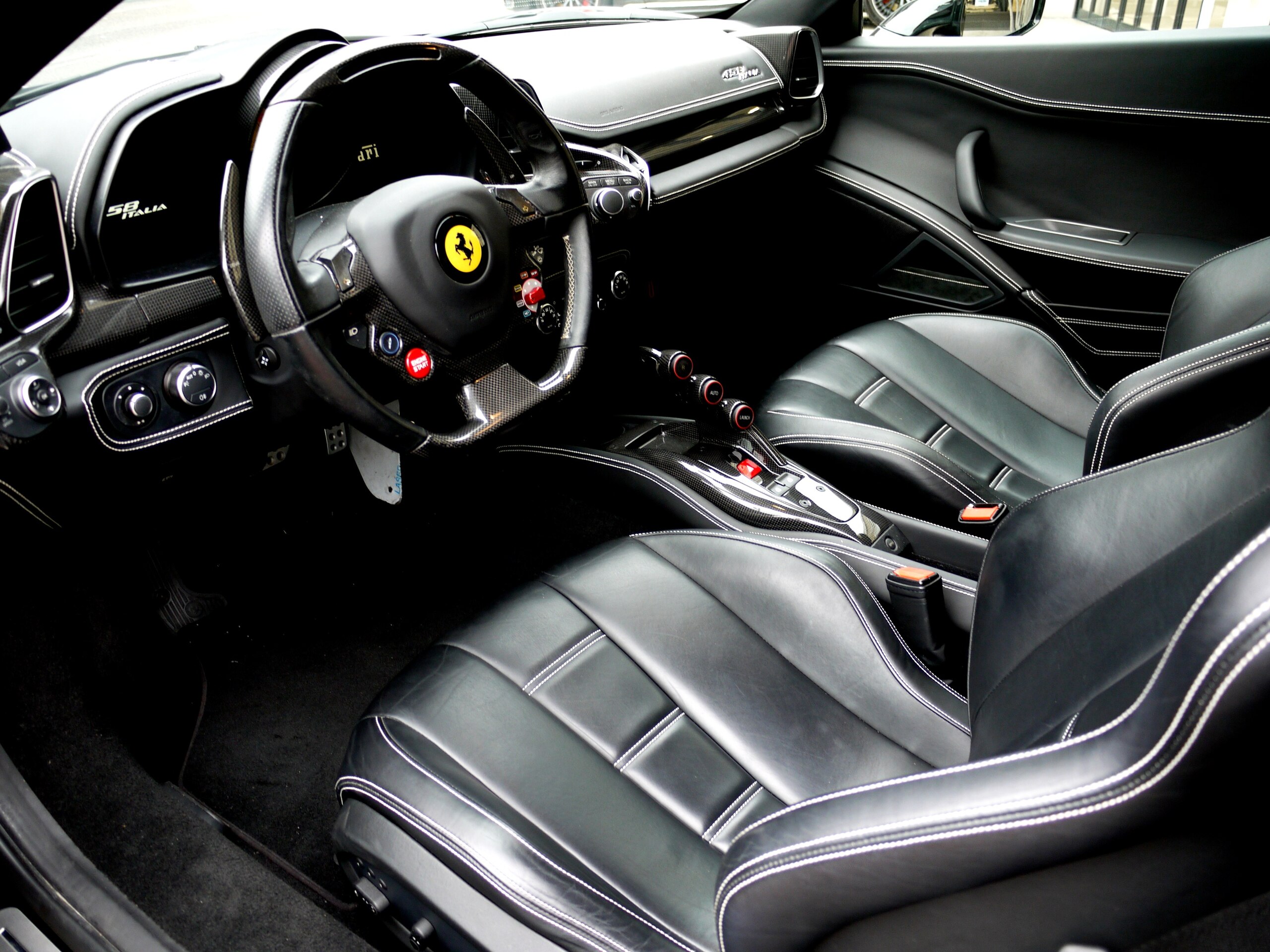 Ferrari 458 Italia F1 DCT (photo: 5)