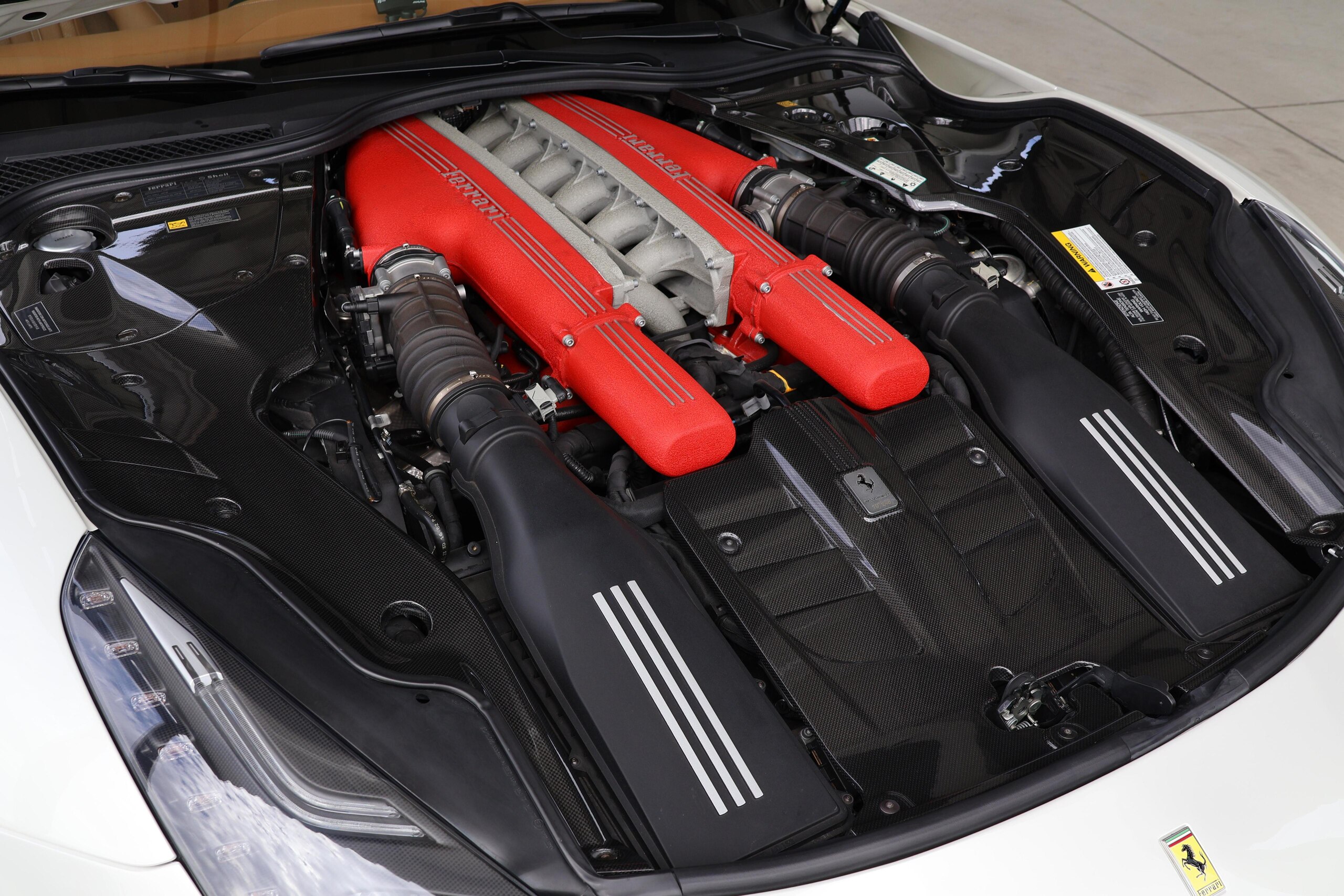 Ferrari F12 Berlinetta (photo: 16)