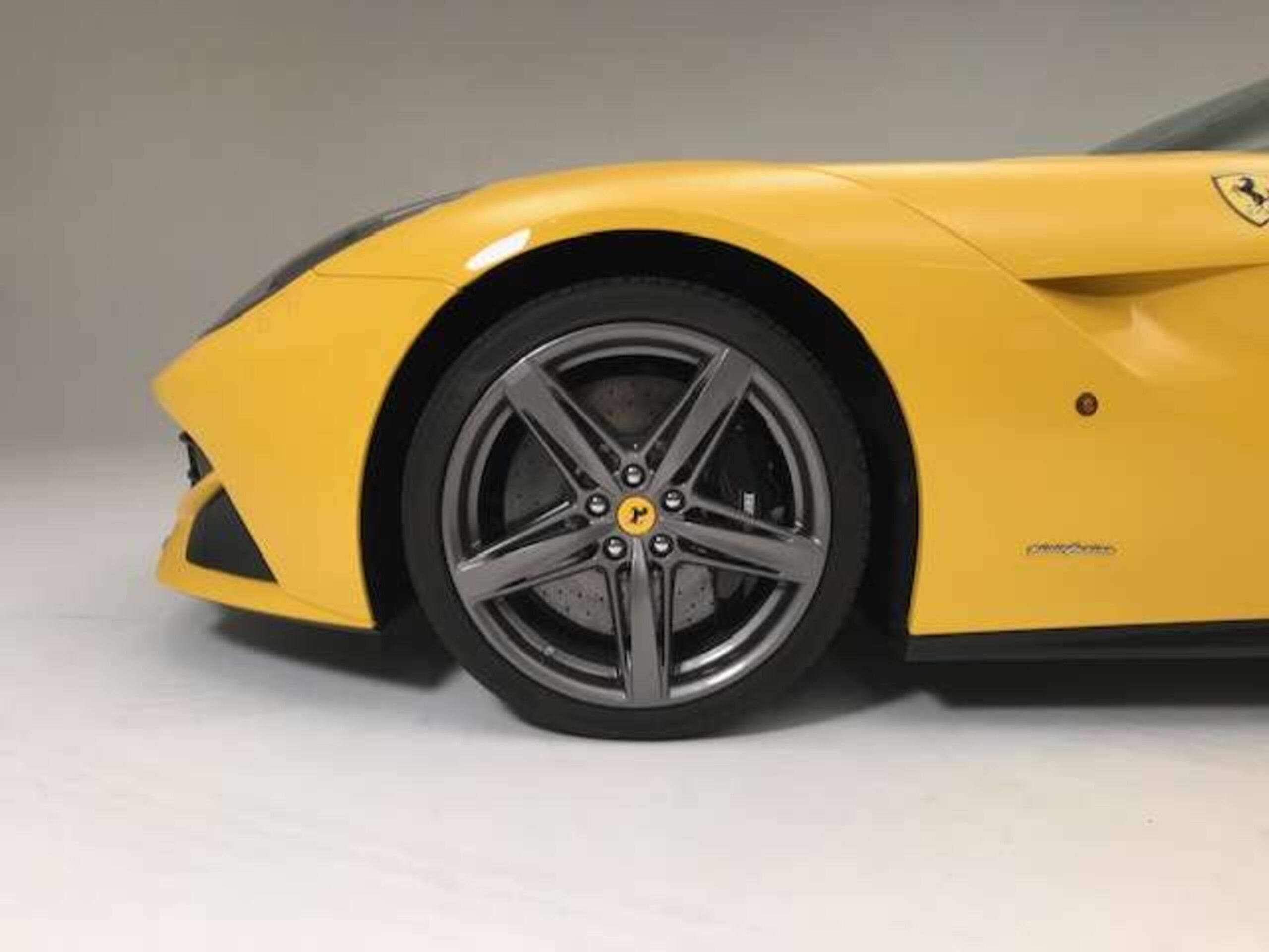 Ferrari F12 Berlinetta (photo: 11)
