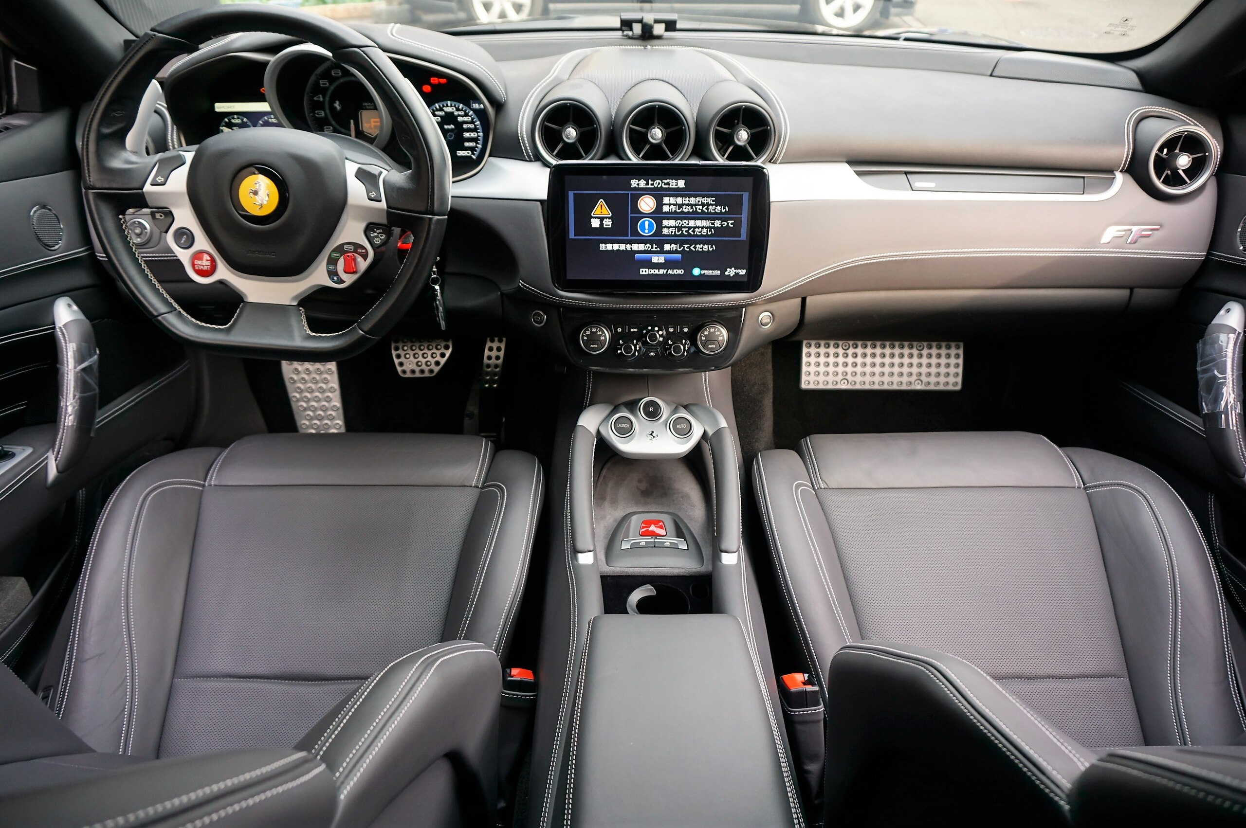 Ferrari FF (photo: 7)