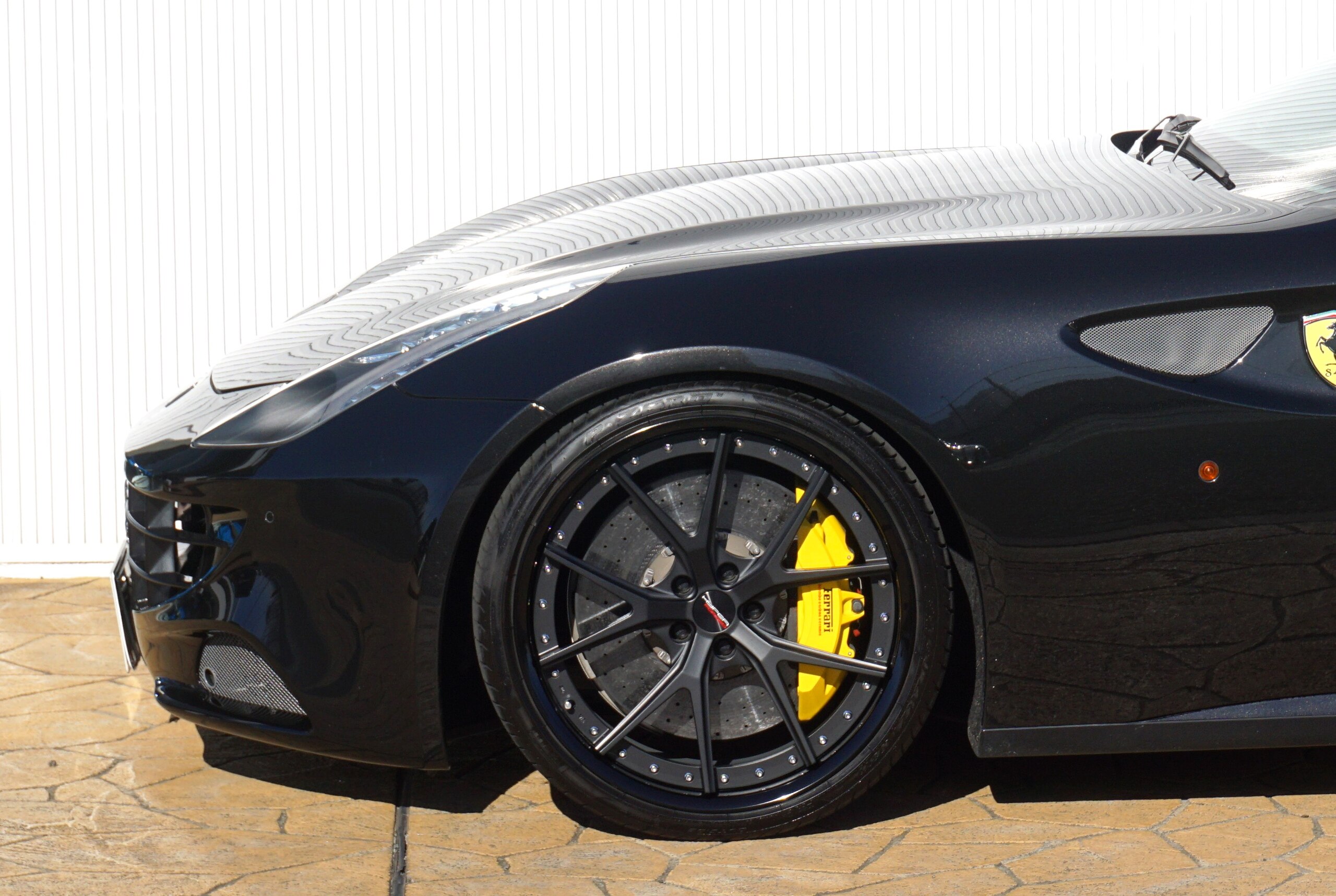 Ferrari FF (photo: 15)