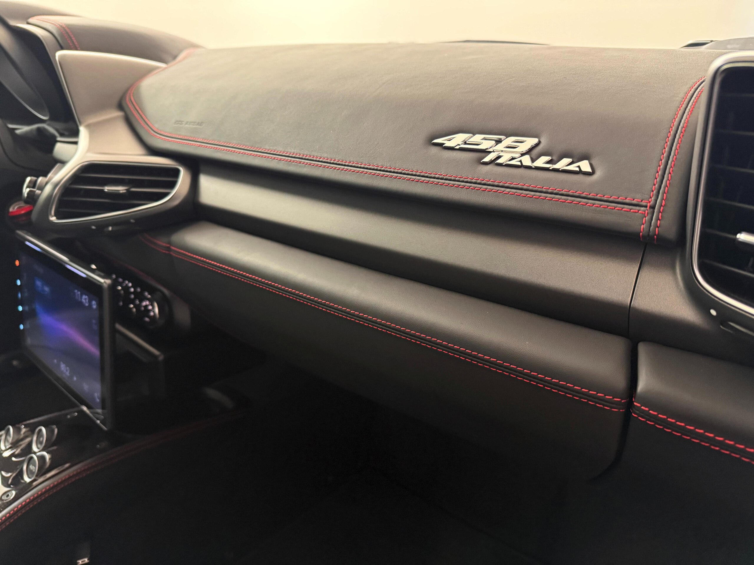 Ferrari 458 Italia F1 DCT (photo: 14)