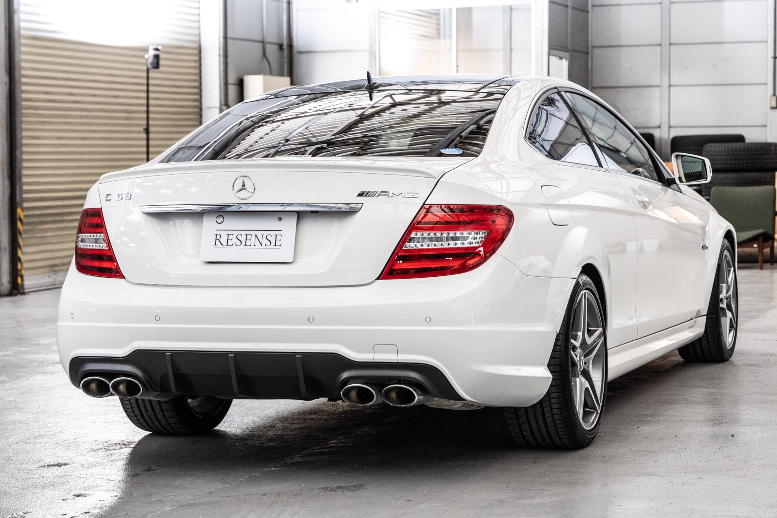 Mercedes Benz C63 AMG Coupe (photo: 2)
