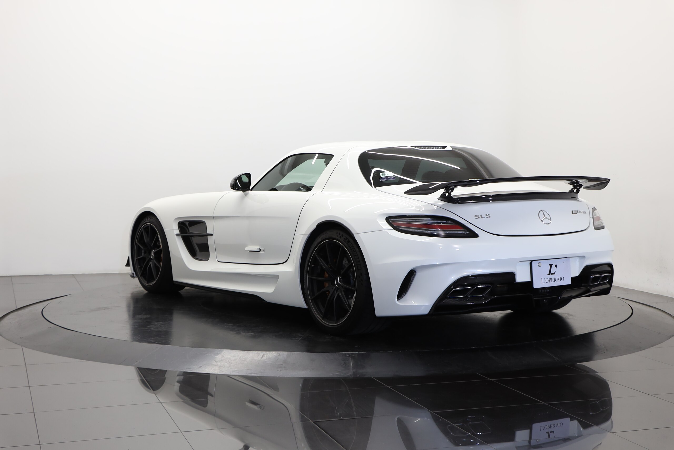 Mercedes Benz SLS AMG (photo: 4)