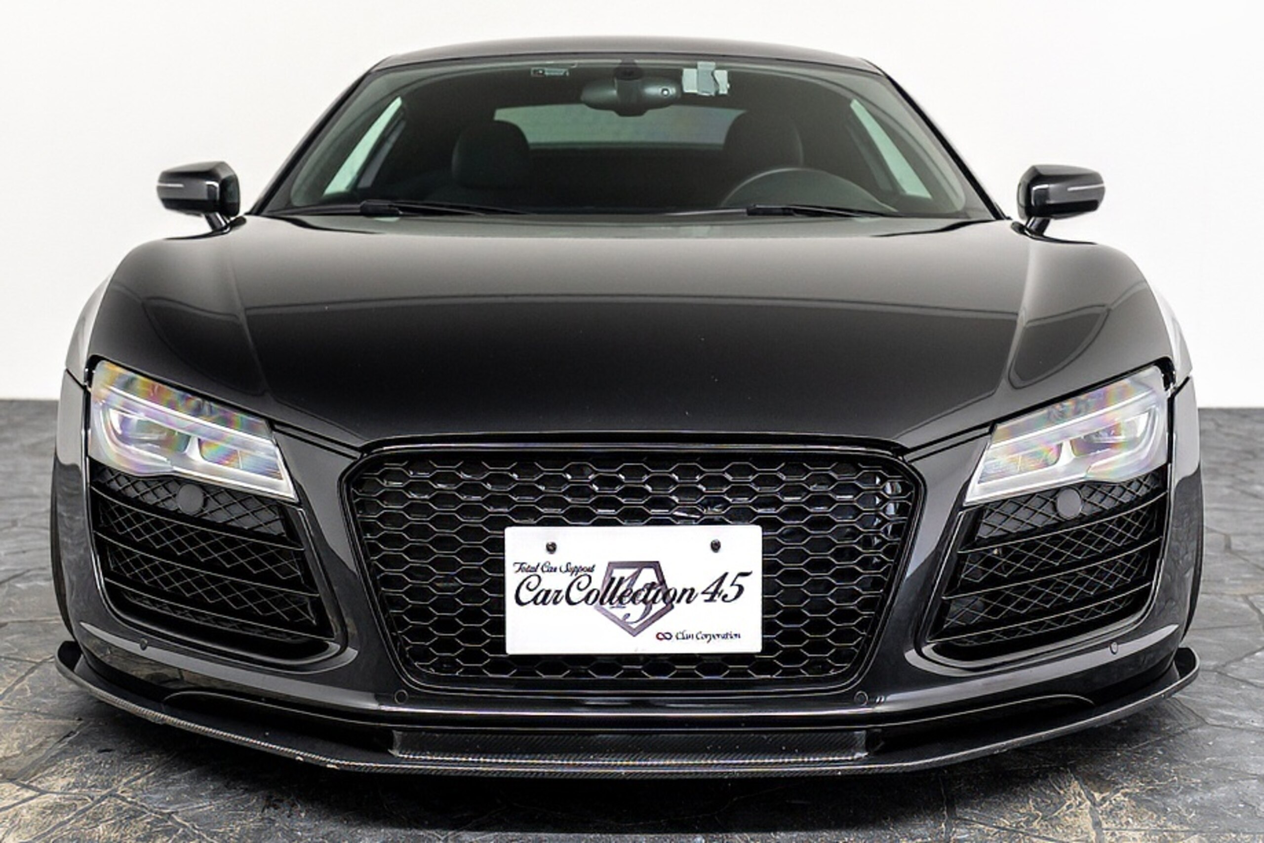 Audi R8 5.2 FSI Quattro (photo: 1)