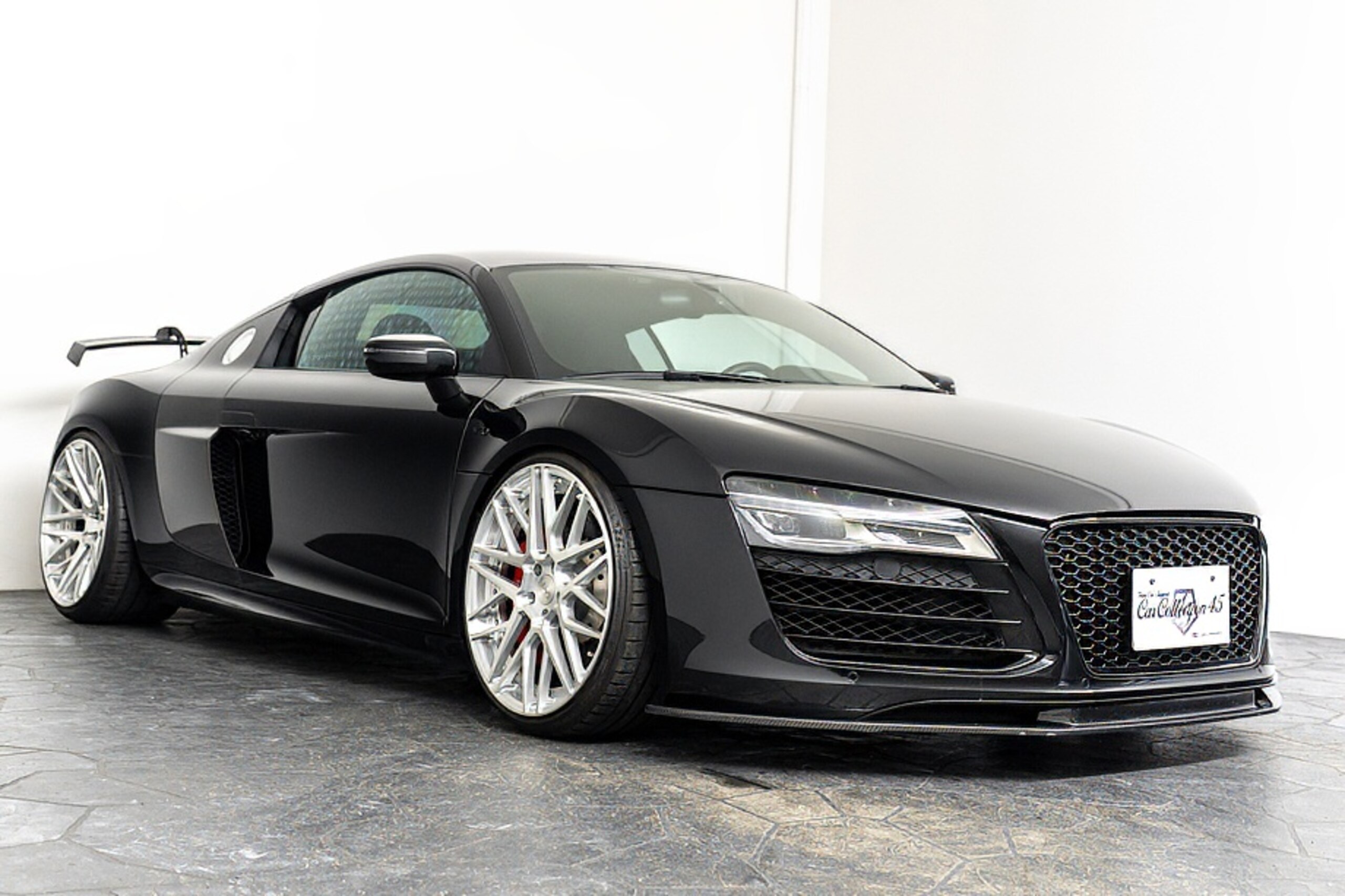 Audi R8 5.2 FSI Quattro (photo: 2)