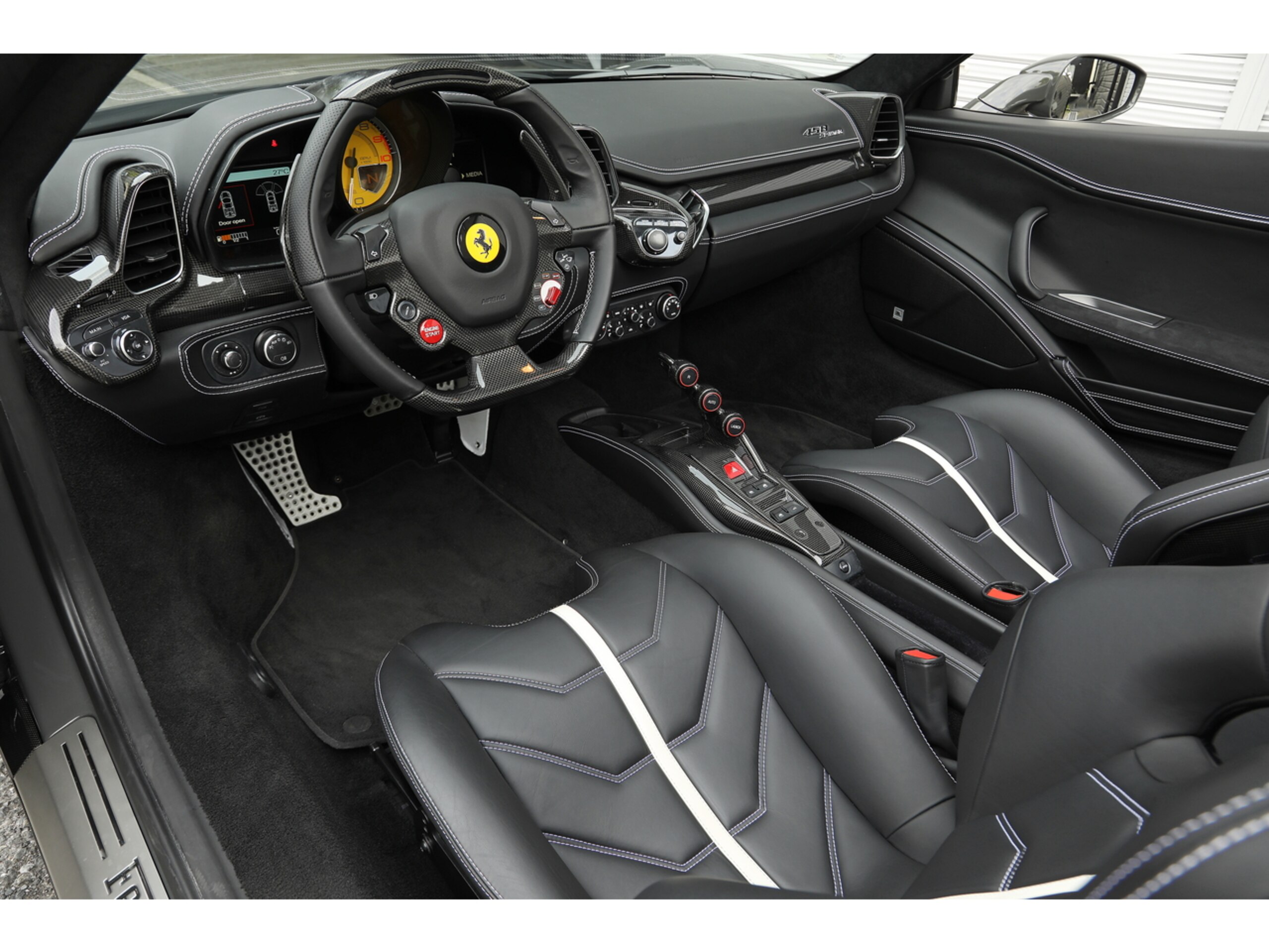 Ferrari 458 Spider (photo: 9)