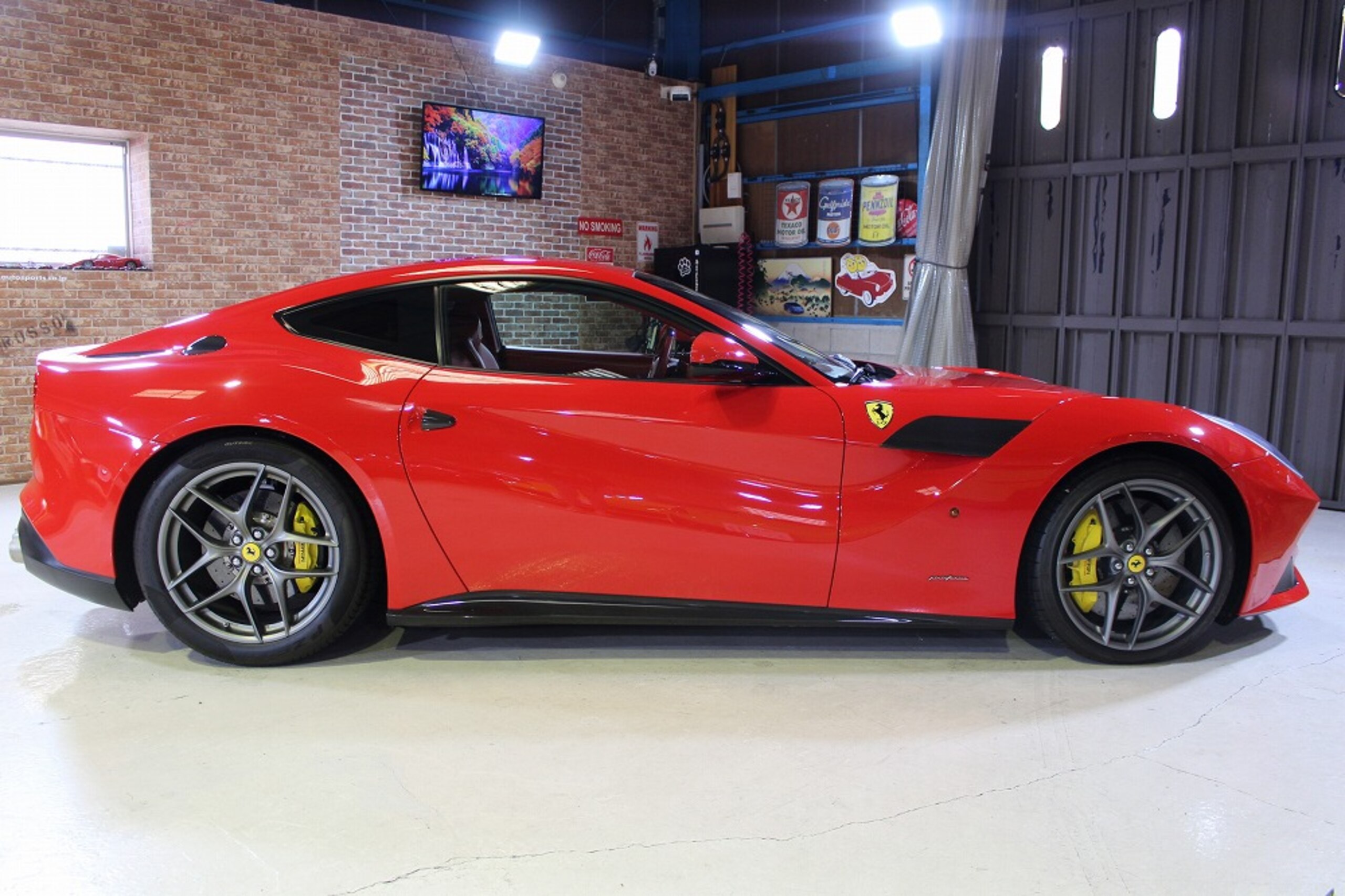 Ferrari F12 Berlinetta (photo: 7)