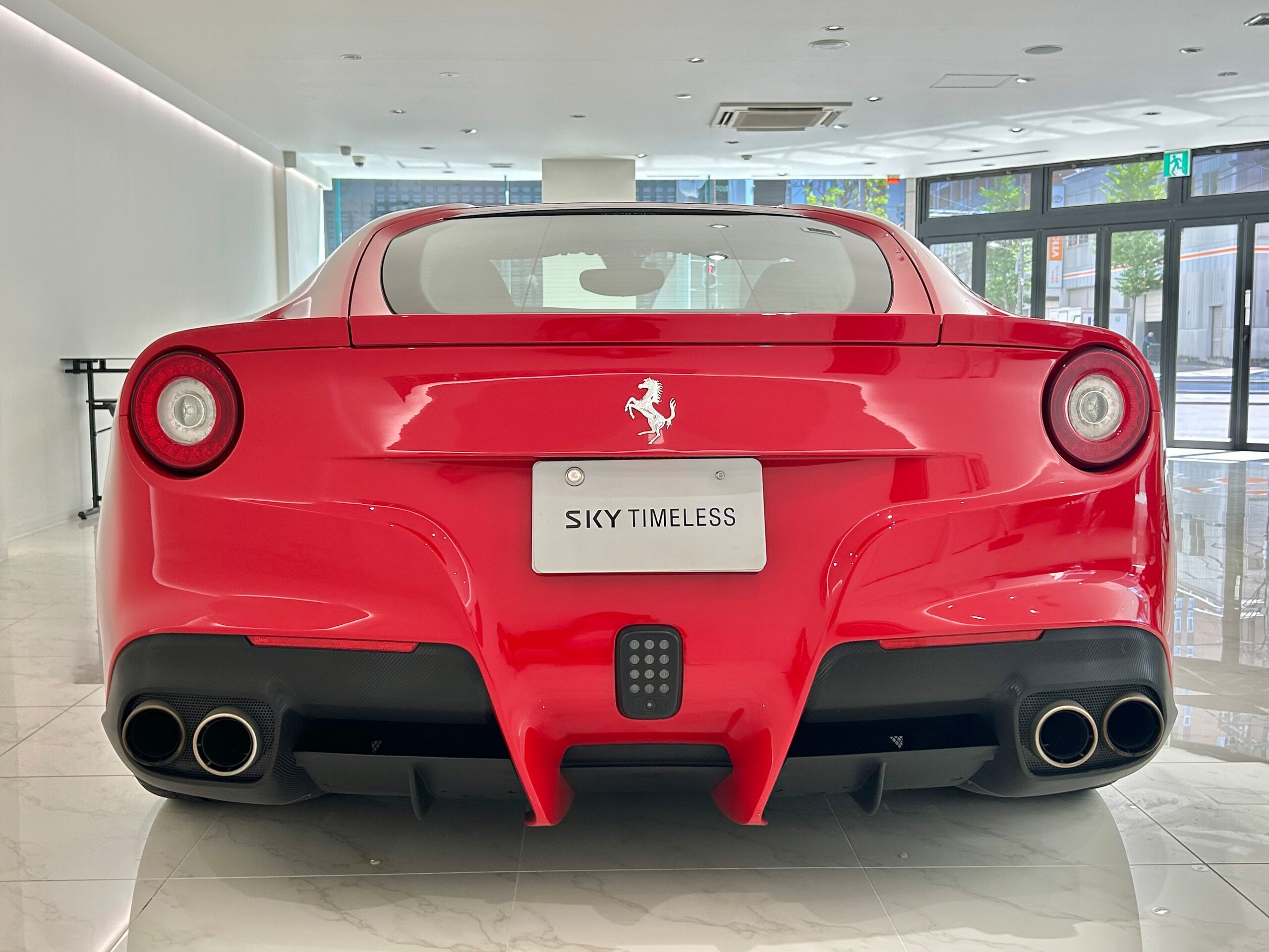 Ferrari F12 Berlinetta (photo: 2)